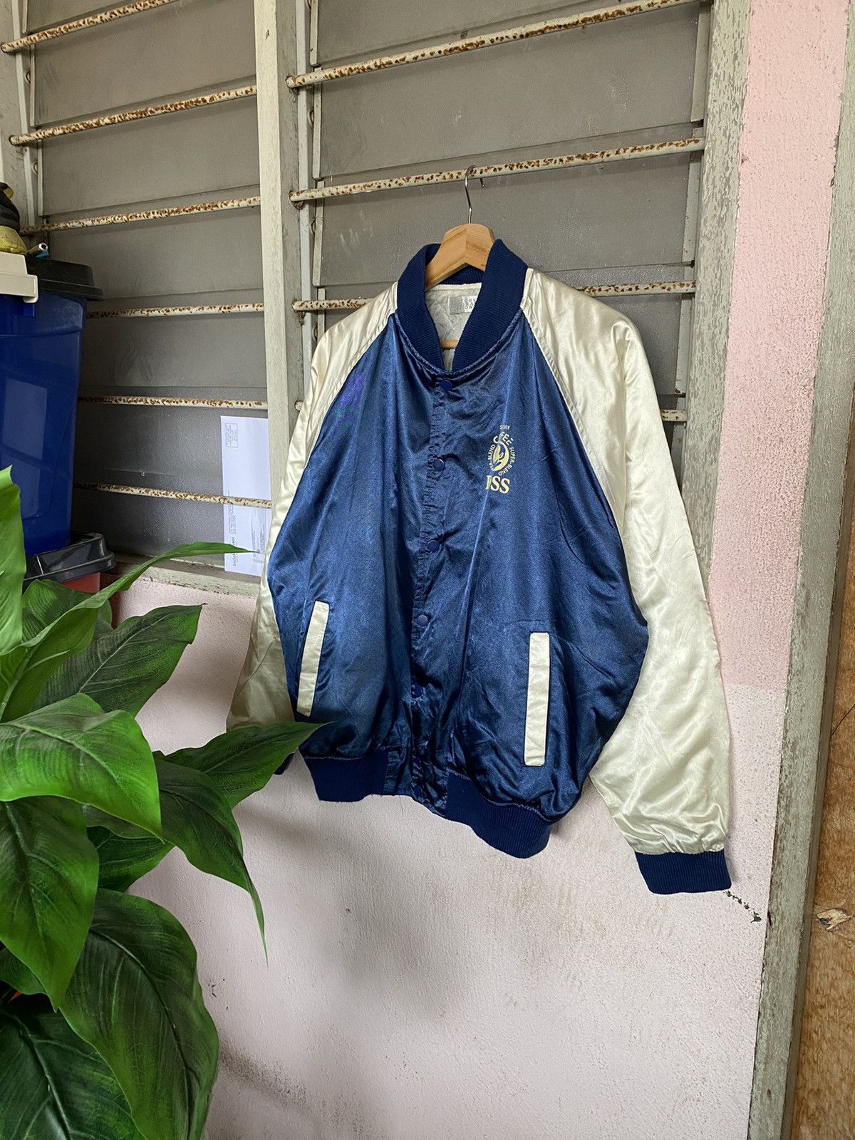 Vintage Vintage Suntory Coffee Boss Big Logo Satin Jacket Size US L / EU 52-54 / 3 - 1 Thumbnail