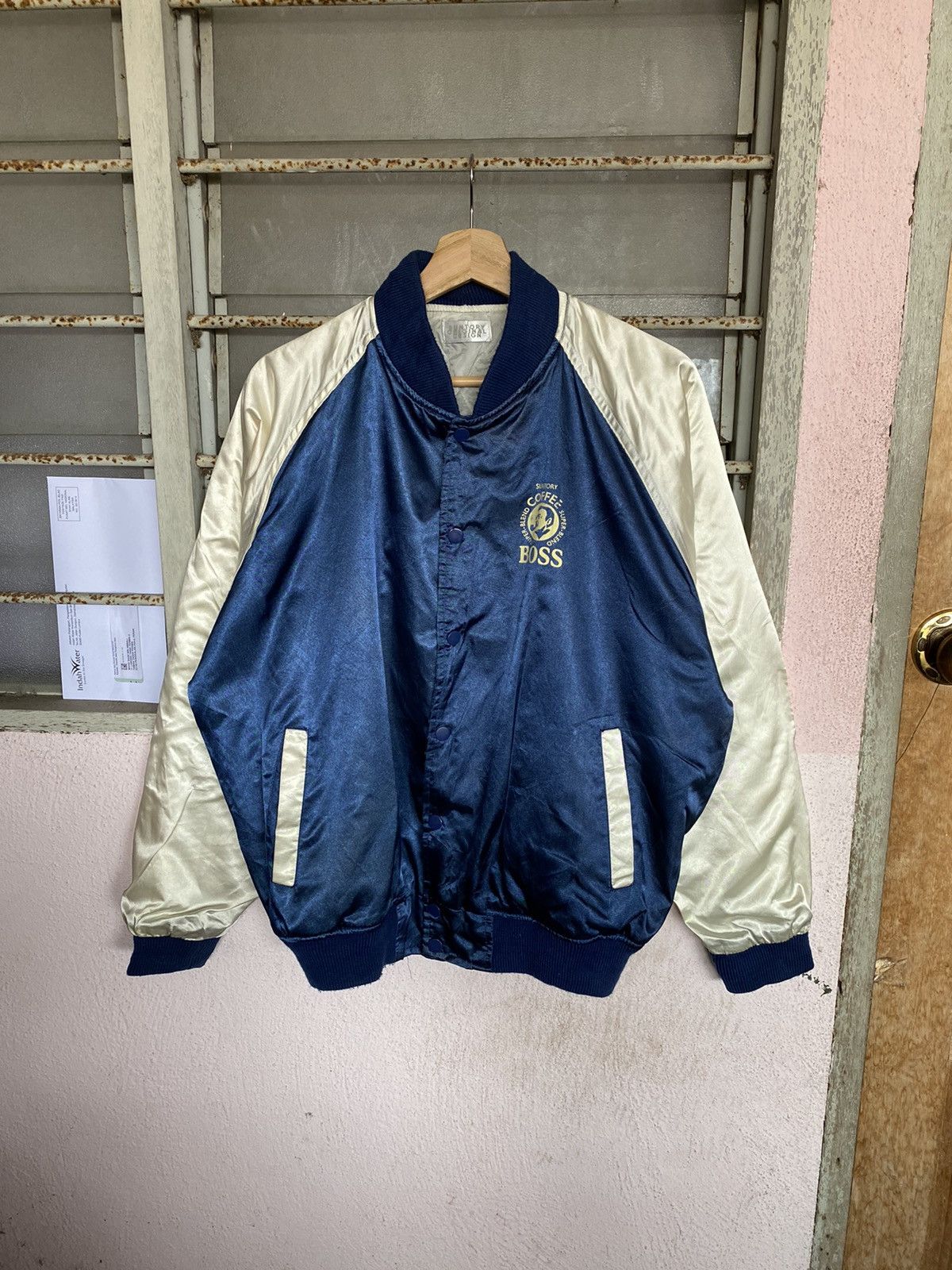 Vintage Vintage Suntory Coffee Boss Big Logo Satin Jacket Size US L / EU 52-54 / 3 - 7 Thumbnail