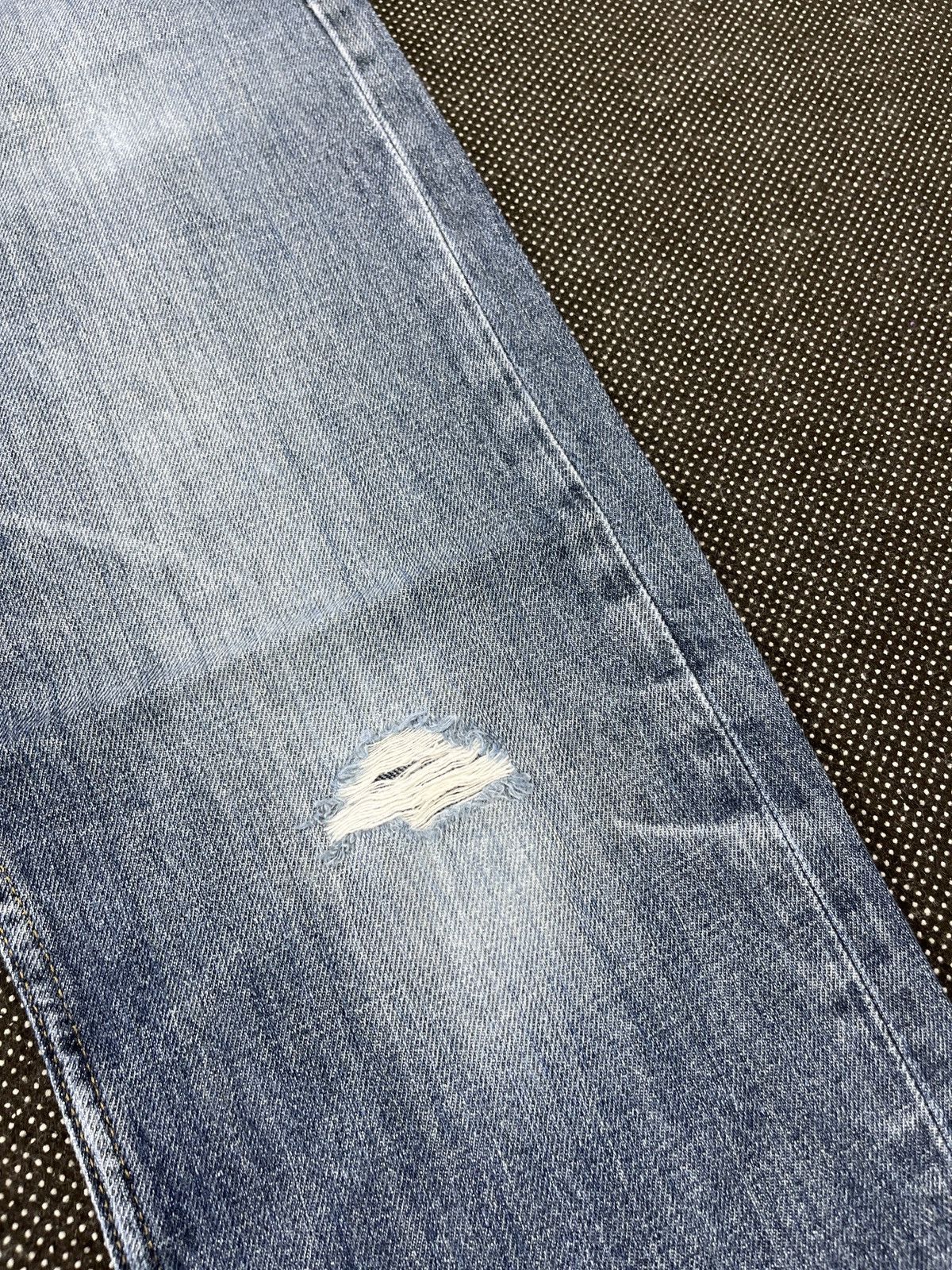 Levi's Vintage Levis 514 Distressed Faded Jeans - J405 Size US 33 - 5 Thumbnail
