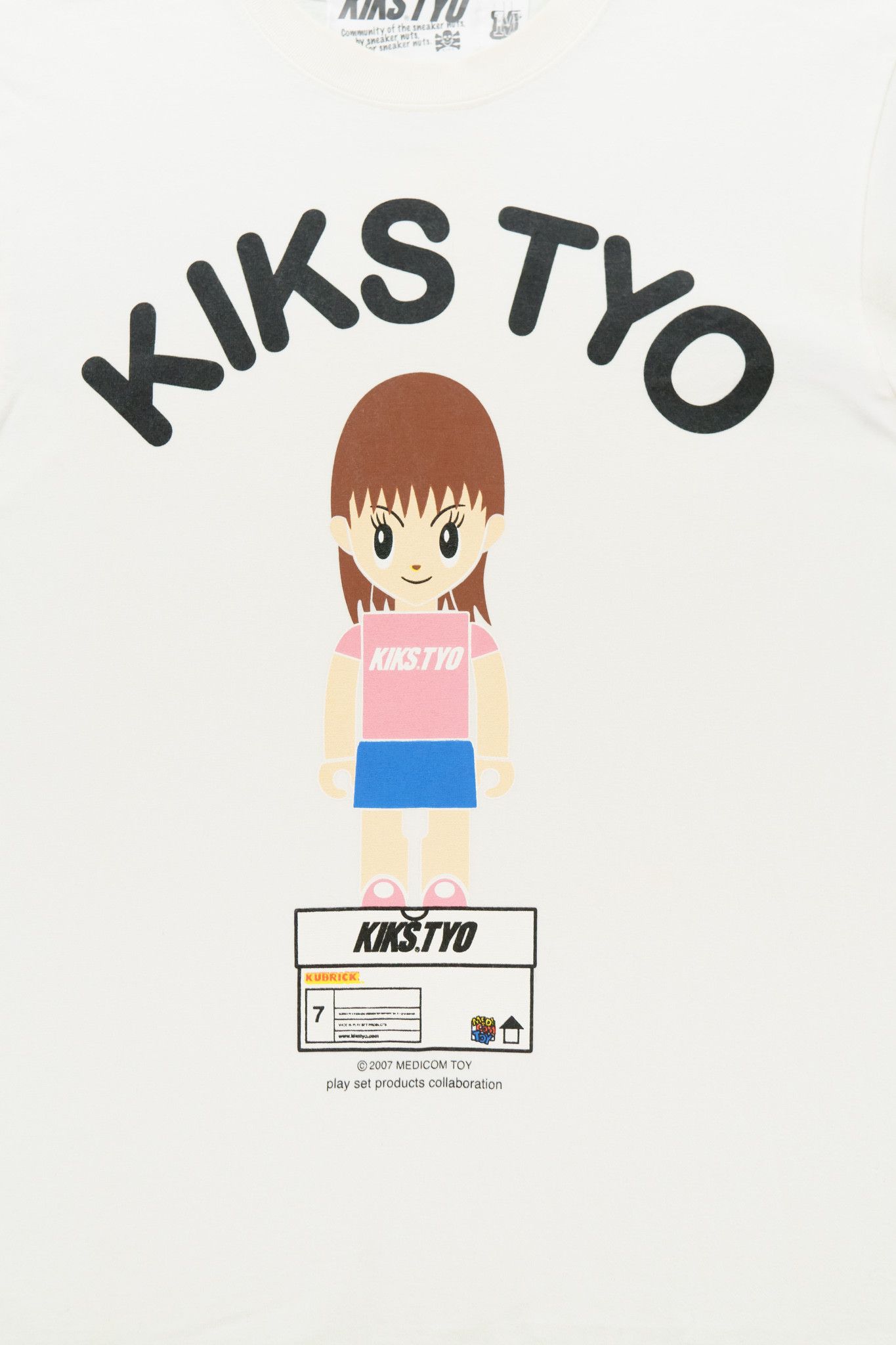 Japanese Brand × KIKS TYO Medicom Toy x Aki Hoshino Collab Tee Size US M / EU 48-50 / 2 - 3 Thumbnail