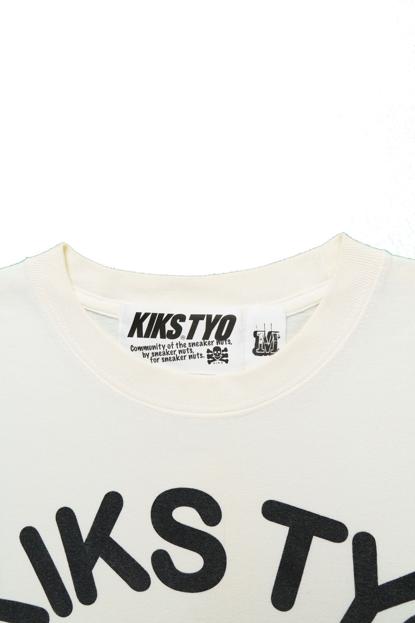 Japanese Brand × KIKS TYO Medicom Toy x Aki Hoshino Collab Tee Size US M / EU 48-50 / 2 - 4 Thumbnail