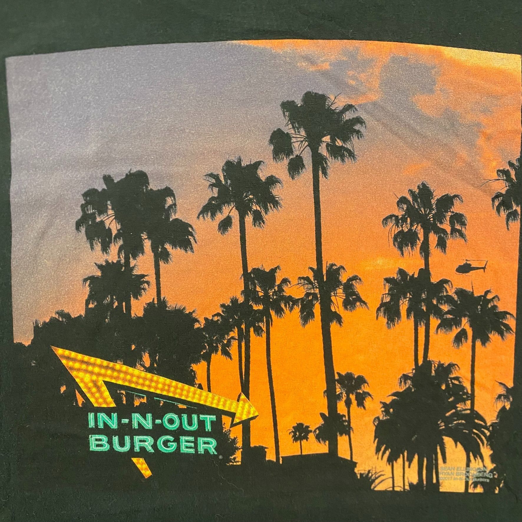 Vintage Crazy Vintage In N Out Burger California Fast Food T-Shirt Size US XL / EU 56 / 4 - 6 Thumbnail