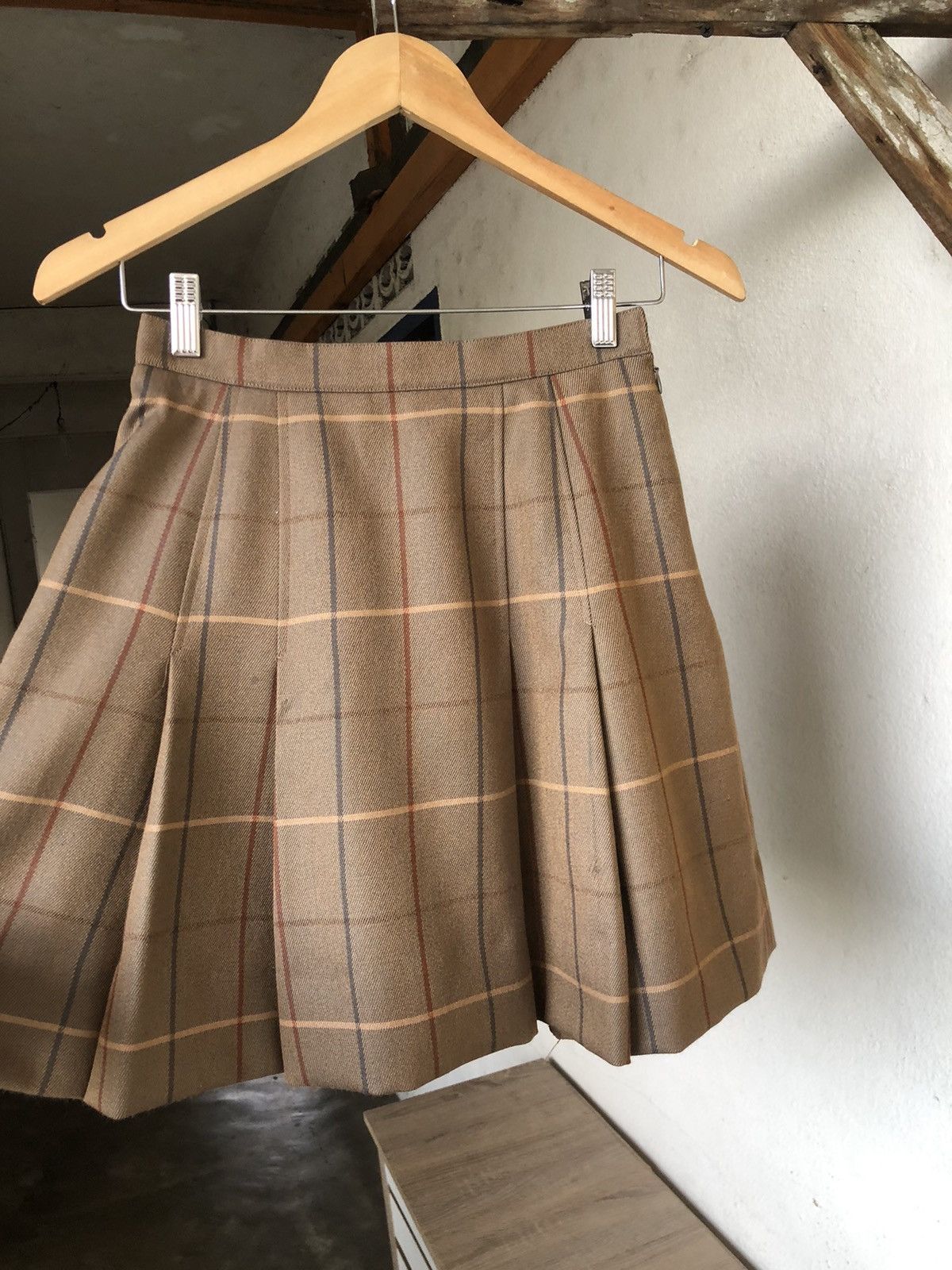 Burberry Vintage 90s Burberry Nova Check Pleated Skirt Size 25" / US 0 / IT 36 - 8 Thumbnail