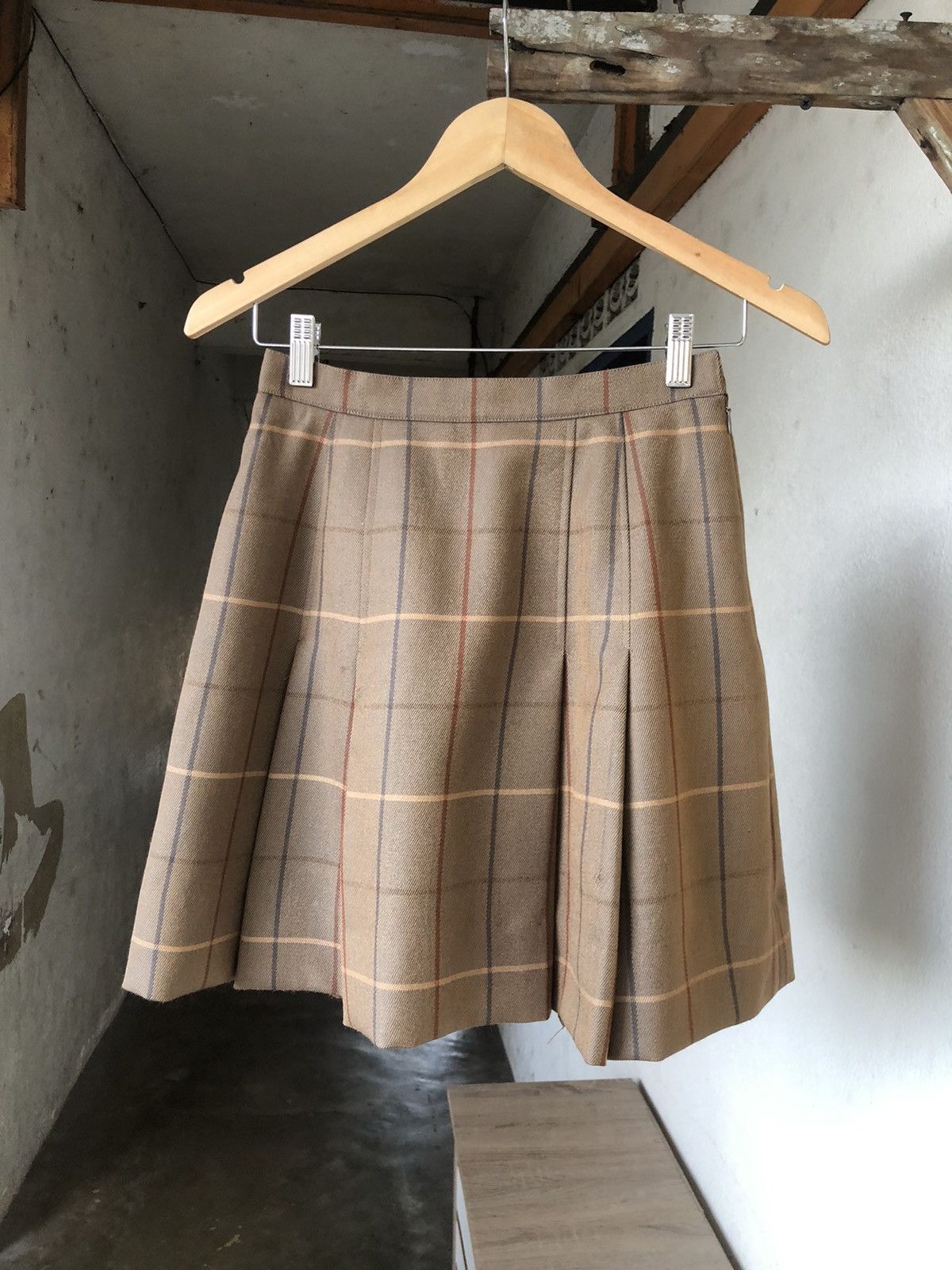 Burberry Vintage 90s Burberry Nova Check Pleated Skirt Size 25" / US 0 / IT 36 - 7 Thumbnail