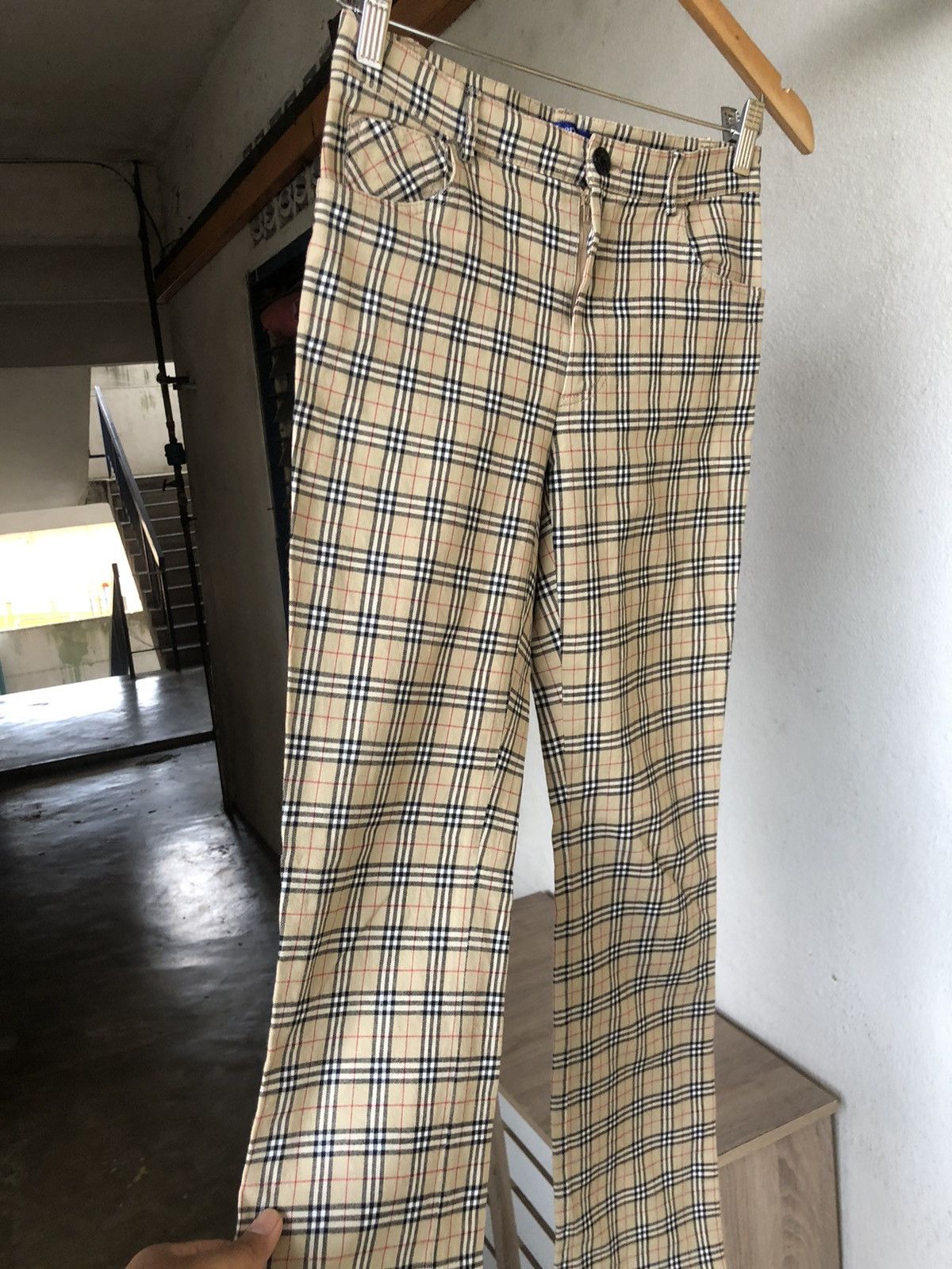 Burberry Vintage Burberry Nova Check Stretchable Blue Tag Pants Size 25" / US 0 / IT 36 - 5 Thumbnail