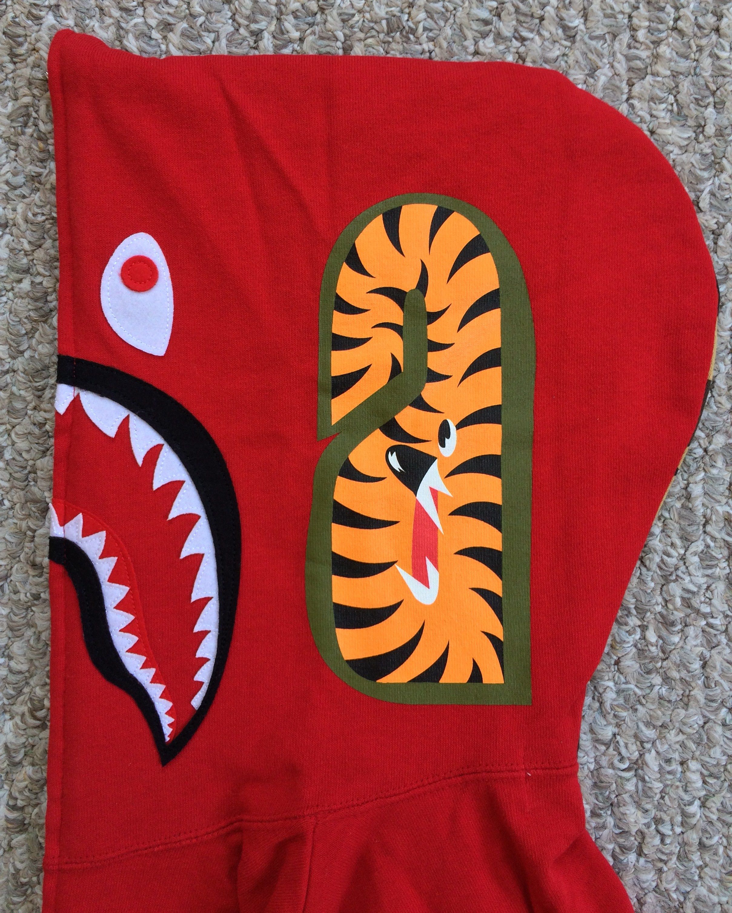 Bape Bape Red Camo Long Shark Hoodie Size S / US 4 / IT 40 - 4 Thumbnail