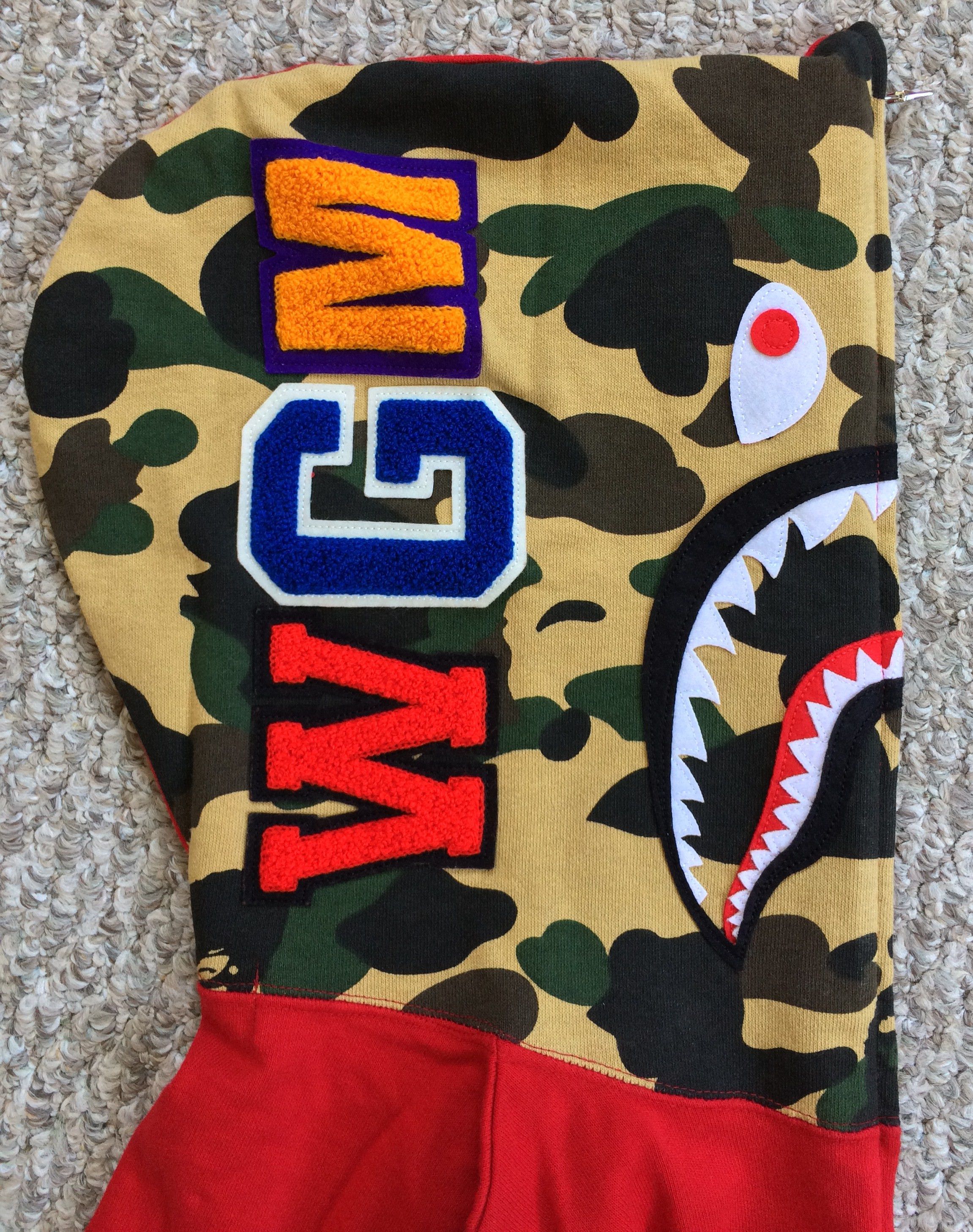 Bape Bape Red Camo Long Shark Hoodie Size S / US 4 / IT 40 - 3 Thumbnail