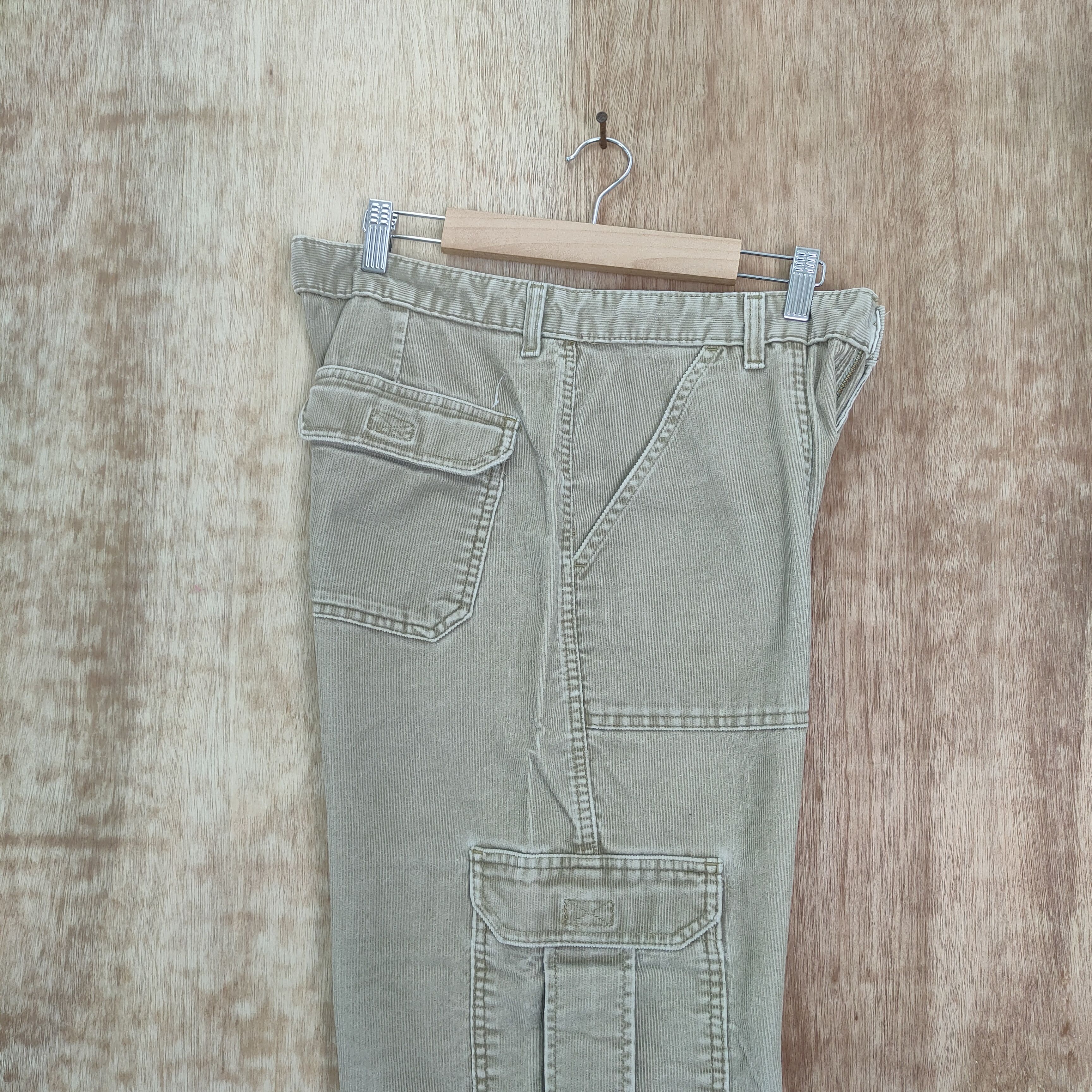Aeropostale AEROPOSTALE CORDUROY CARGO PANTS Size US 32 / EU 48 - 11 Thumbnail
