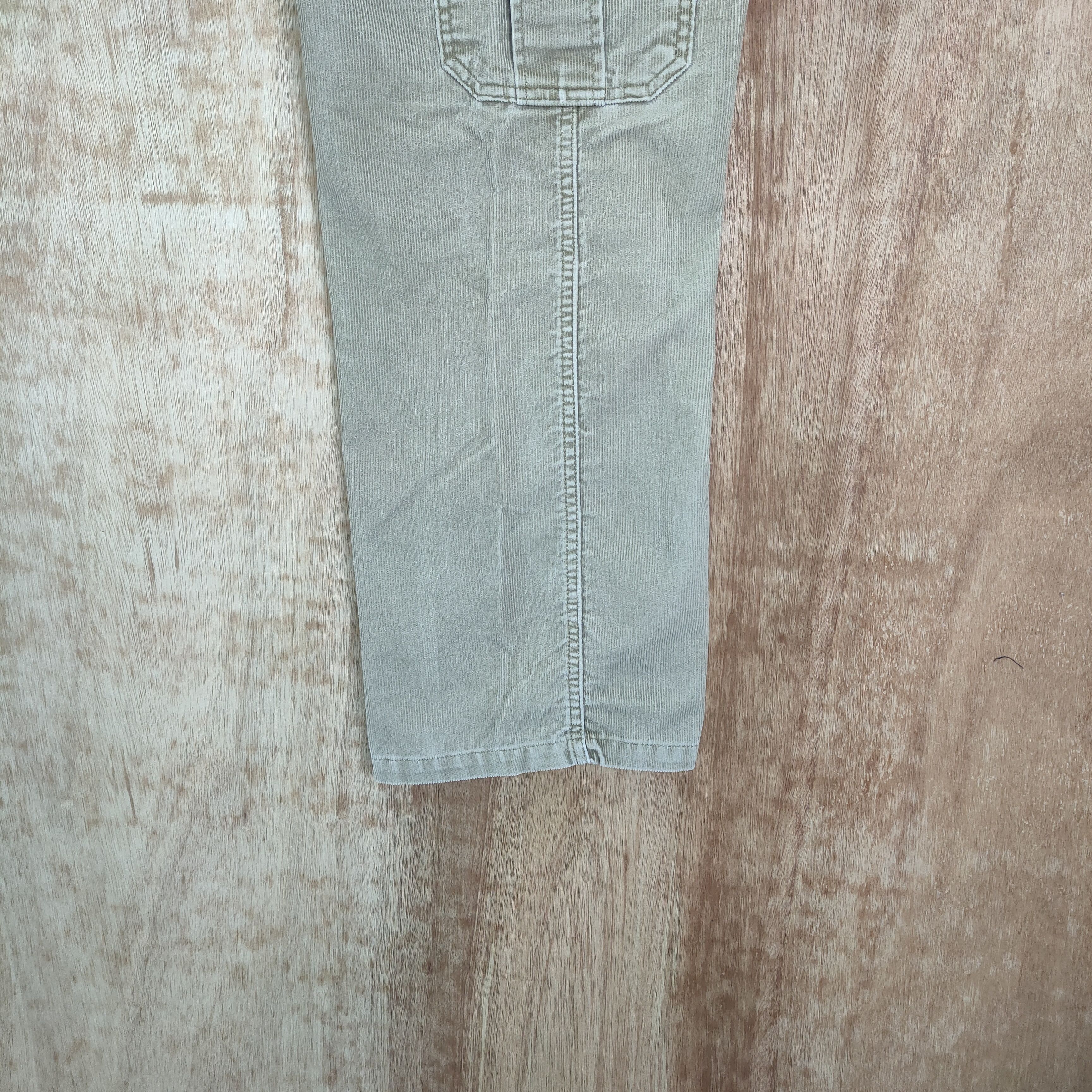 Aeropostale AEROPOSTALE CORDUROY CARGO PANTS Size US 32 / EU 48 - 12 Thumbnail