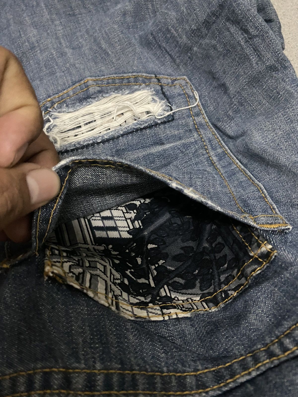 Japanese Brand × Paul Smith × Vintage Offer‼️Vintage Paul Smith Eboy Distress Denim Jeans Size US 31 - 5 Thumbnail