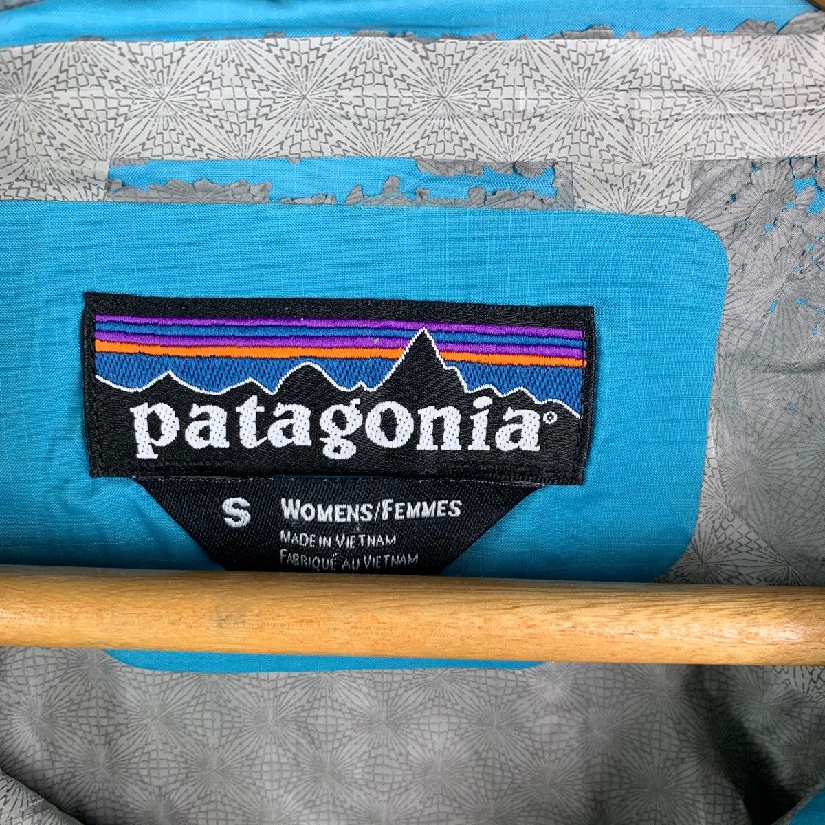 Patagonia PATAGONIA Ultralight Hooded — Women’s Waterproof Windbreaker Size US S / EU 44-46 / 1 - 8 Thumbnail