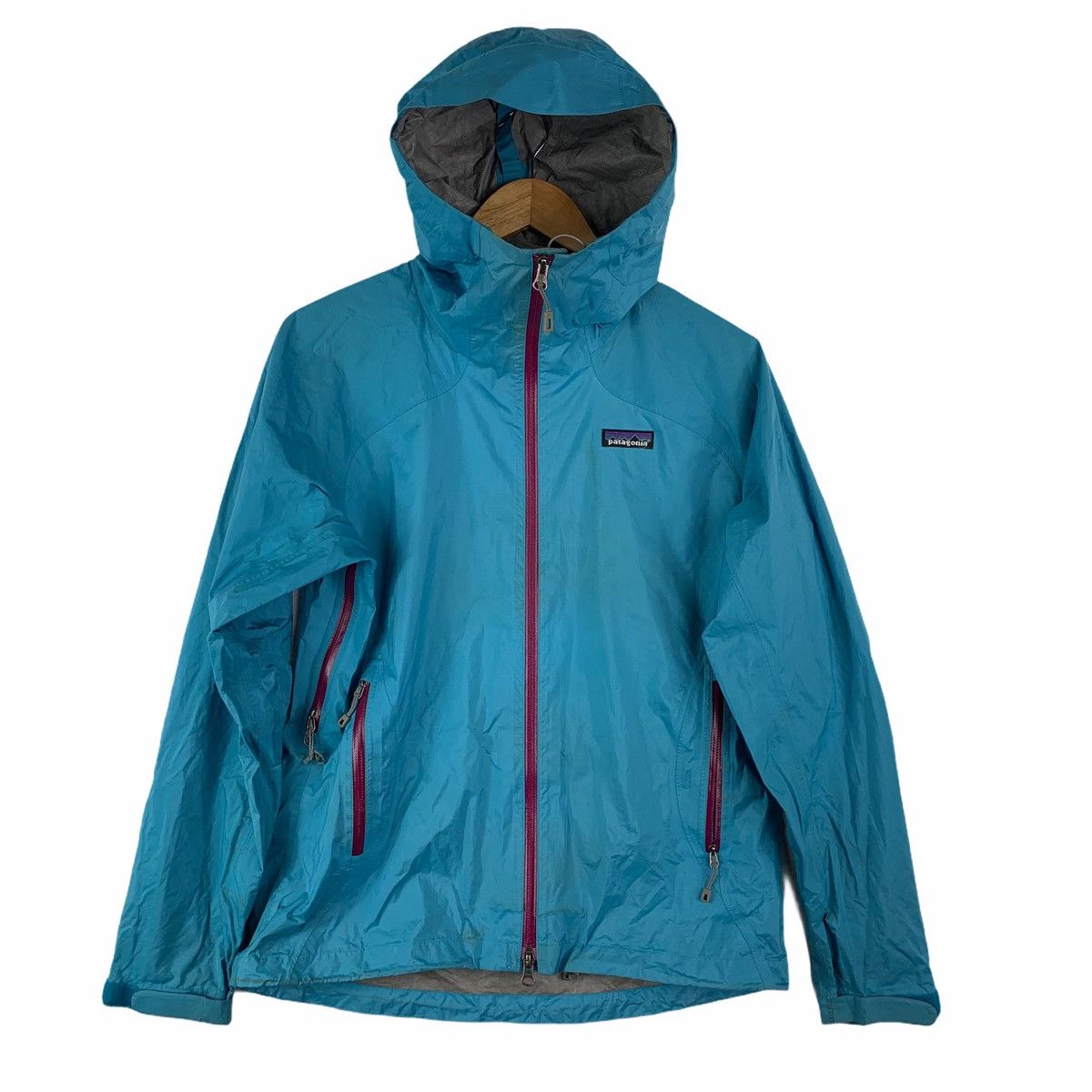 Patagonia PATAGONIA Ultralight Hooded — Women’s Waterproof Windbreaker Size US S / EU 44-46 / 1 - 1 Thumbnail