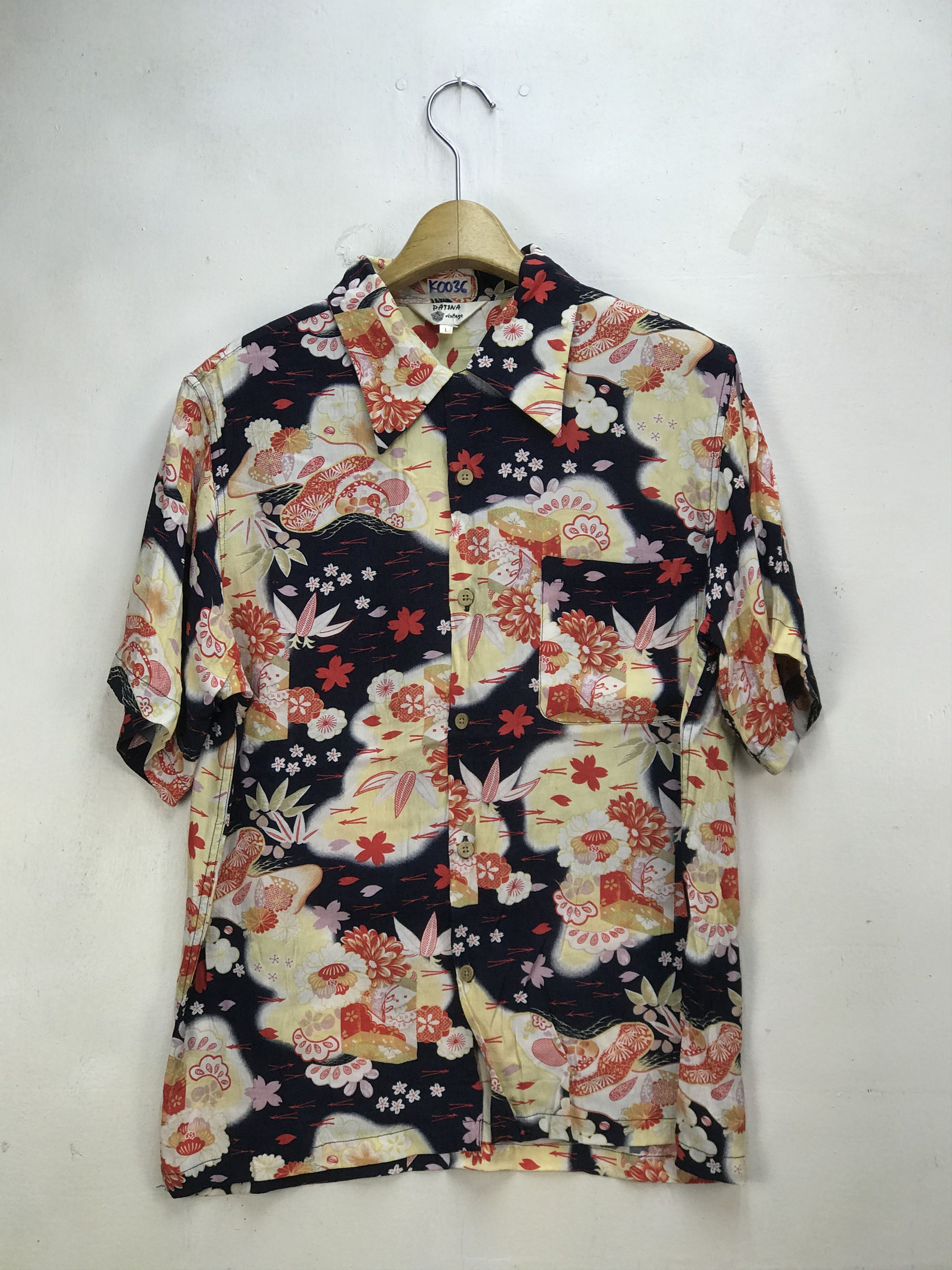 Japanese Brand PATINA RAYON CREPE HAWAIIAN SHIRT Size US L / EU 52-54 / 3 - 1 Preview