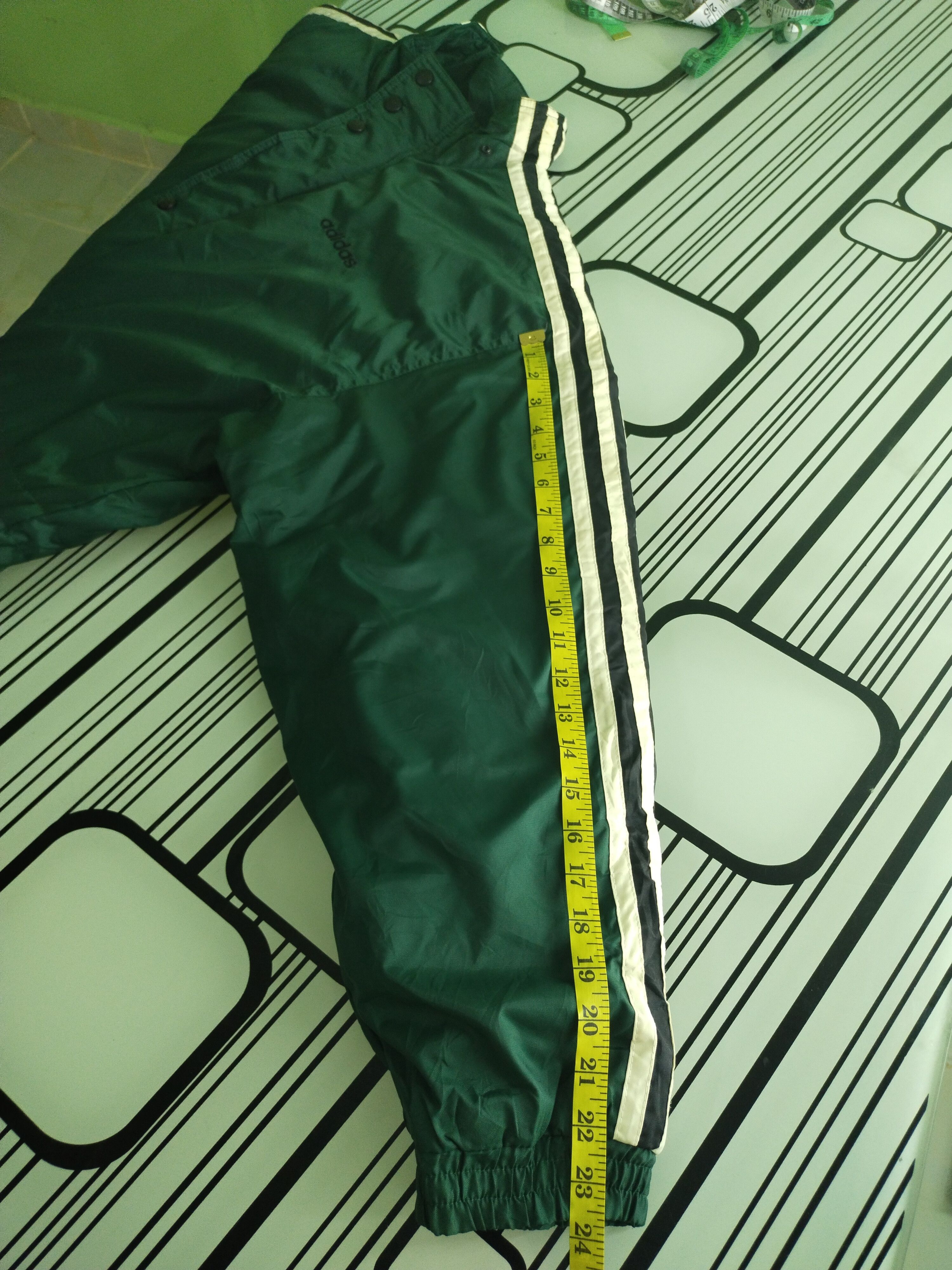 Adidas VINTAGE ADIDAS EMBROIDERY WINTER JACKET Size US L / EU 52-54 / 3 - 12 Thumbnail