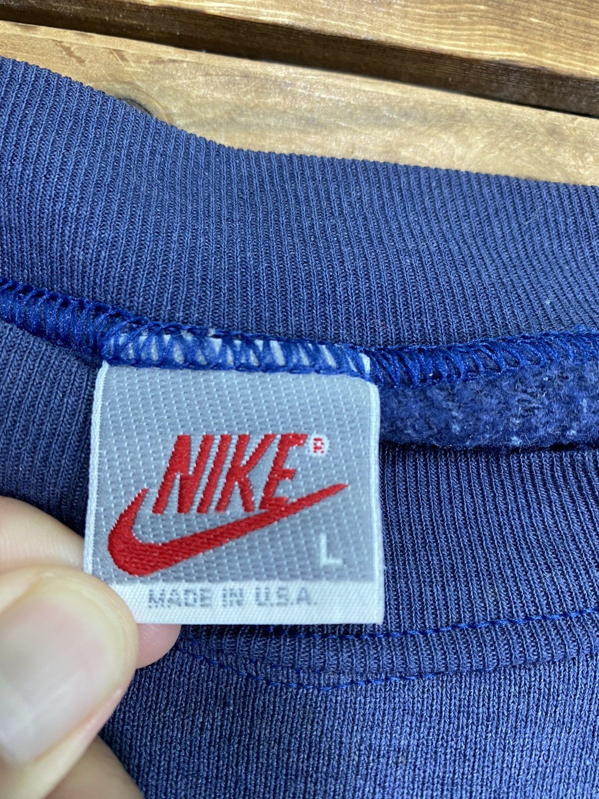 Nike × Vintage Vintage 90s Nike Small Logo Sweatshirt nicely faded Size L Size US L / EU 52-54 / 3 - 4 Thumbnail