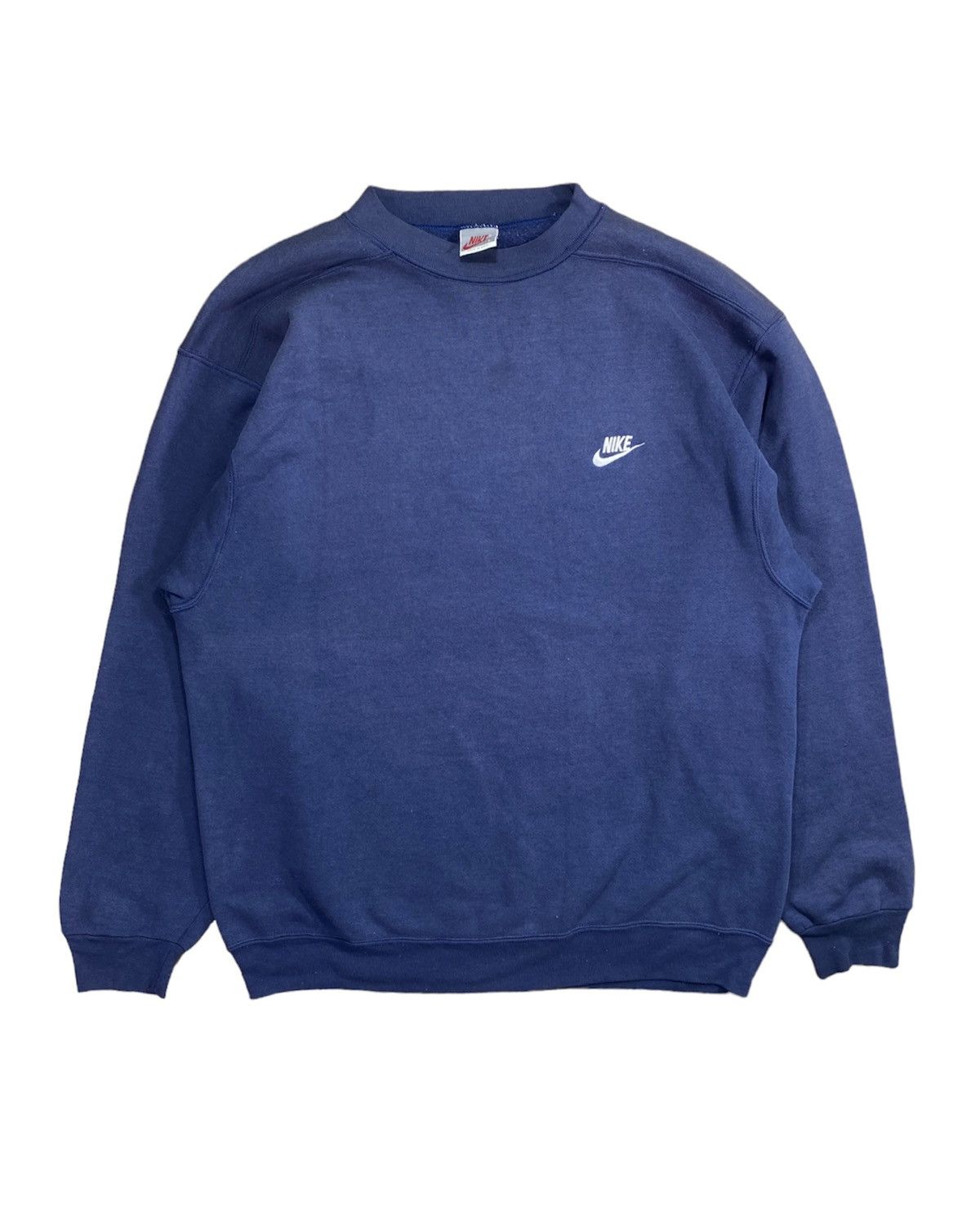 Nike × Vintage Vintage 90s Nike Small Logo Sweatshirt nicely faded Size L Size US L / EU 52-54 / 3 - 1 Thumbnail