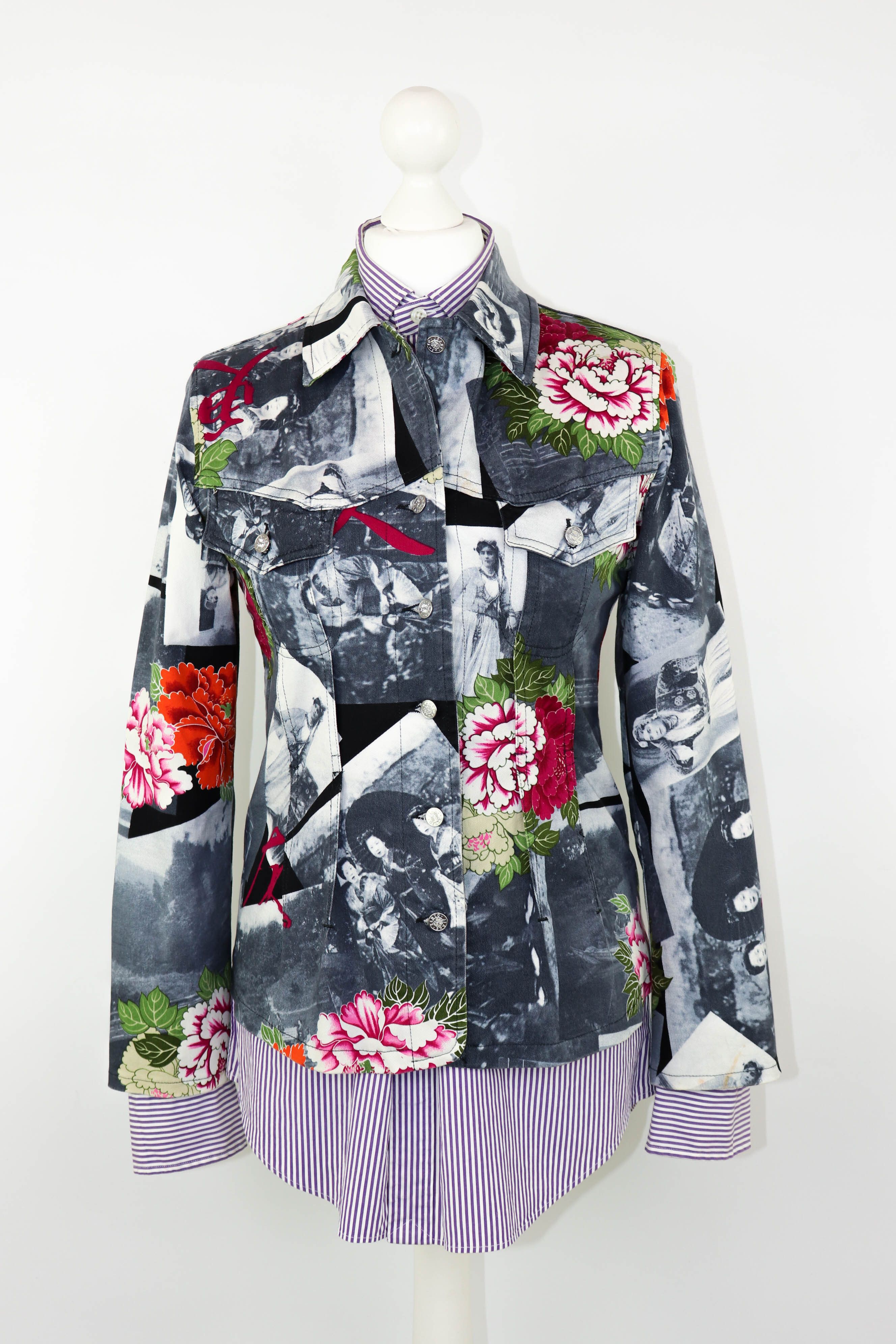 Kenzo Vintage Kenzo Jeans Women's Printed Graphics Jacket Size M / US 6-8 / IT 42-44 - 1 Thumbnail