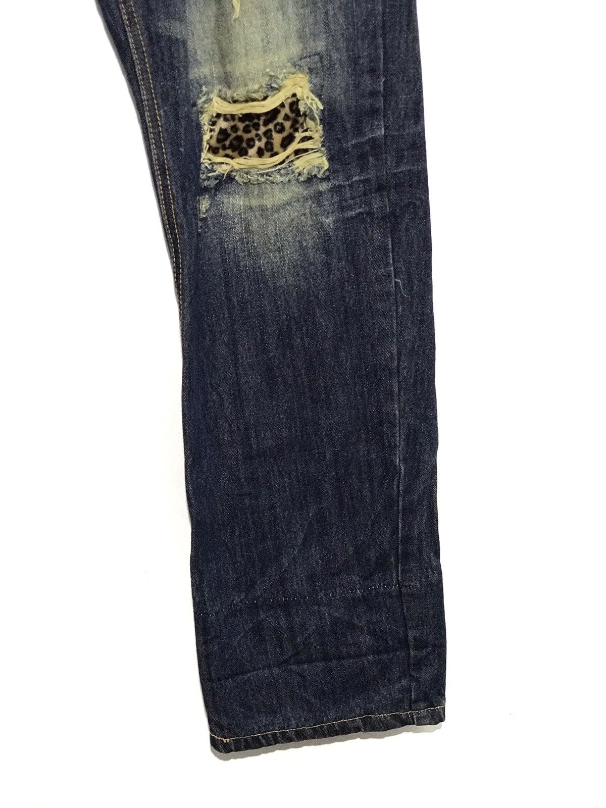 Japanese Brand Japanese Brand Distressed Patch Work Denim Jeans Size US 34 / EU 50 - 3 Thumbnail