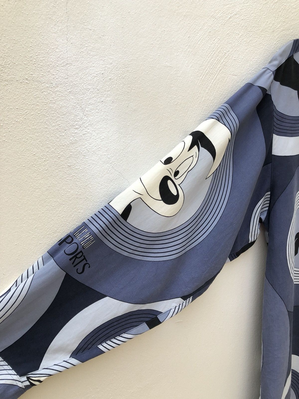 Other 90s Japan Brand Pia Sports X Warner Bros Pepe Le Pew Shirt Size US XL / EU 56 / 4 - 11 Thumbnail