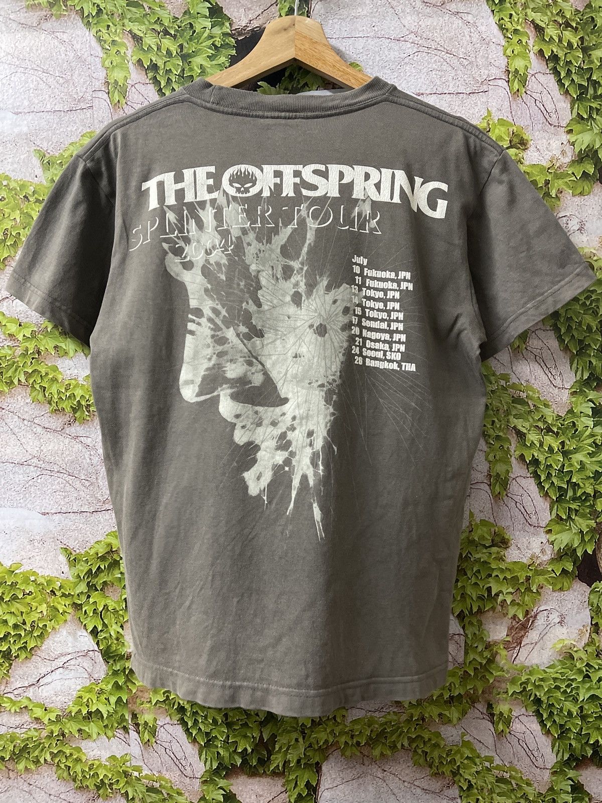 Band Tees VINTAGE Y2K THE OFFSPRING TOUR 2004 VERY RARE Size US S / EU 44-46 / 1 - 1 Thumbnail