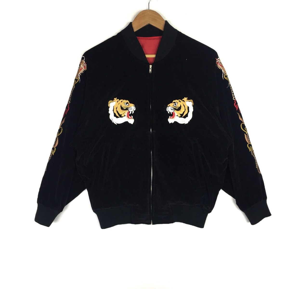 Japanese Brand VINTAGE SUKAJAN JAPANESE SOUVENIR JAPAN MADE VELVET JACKET Size US L / EU 52-54 / 3 - 1 Thumbnail