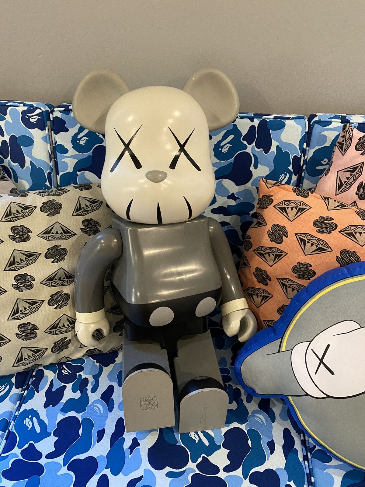Kaws × Medicom Toy Kaws 1000% Be@rbrick Size ONE SIZE - 1 Thumbnail