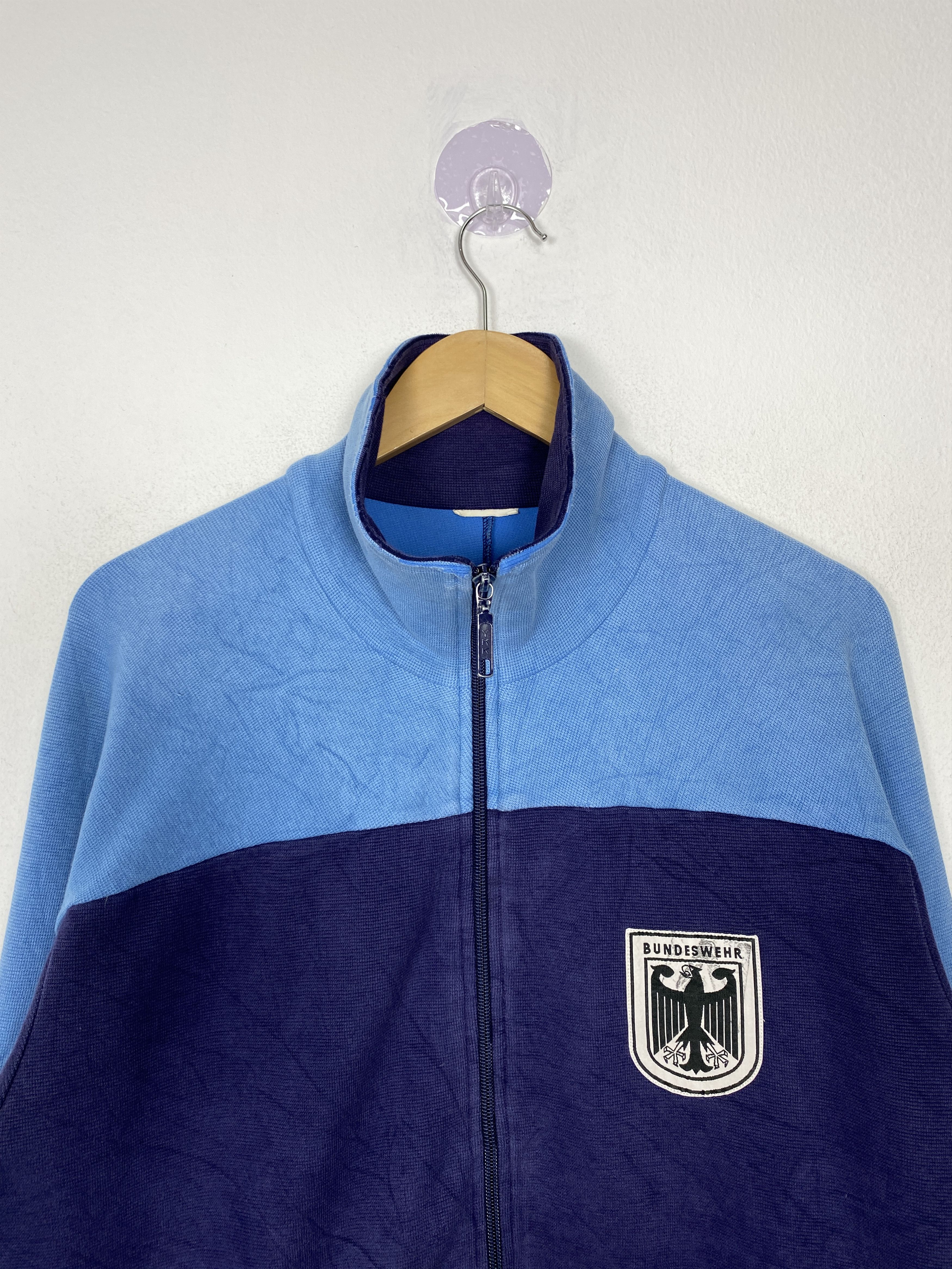 Adidas Vintage Adidas Germany Missing Tag Jacket J1570 Size US L / EU 52-54 / 3 - 2 Thumbnail