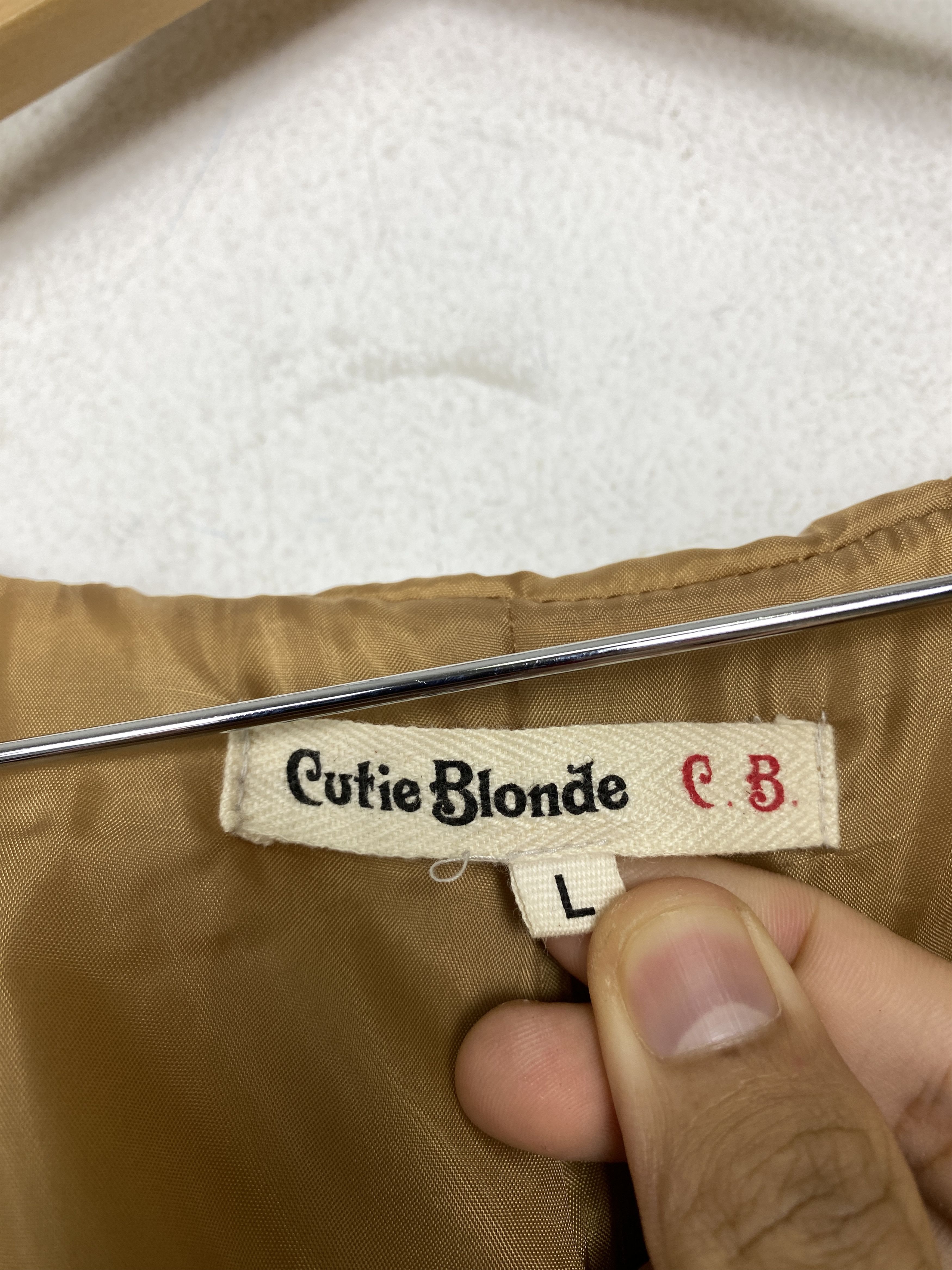 Japanese Brand Vintage Cutie Blonde Hoodie Zip Up Jacket J1575 Size US M / EU 48-50 / 2 - 11 Thumbnail