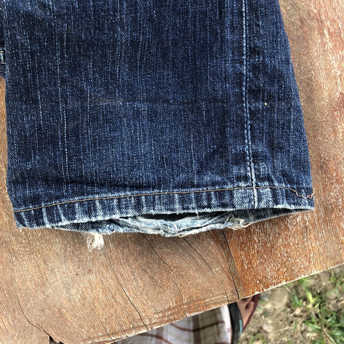 Levi's Vintage Clothing Vintage Thrashed Faded Levis Denim Pants Size US 34 / EU 50 - 6 Thumbnail