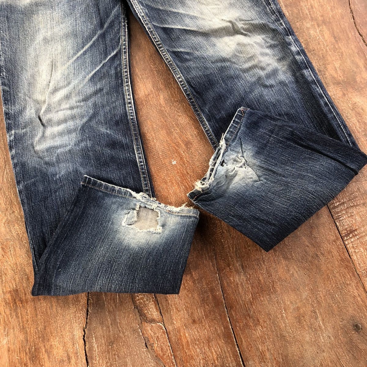 Levi's Vintage Clothing Vintage Thrashed Faded Levis Denim Pants Size US 34 / EU 50 - 12 Thumbnail