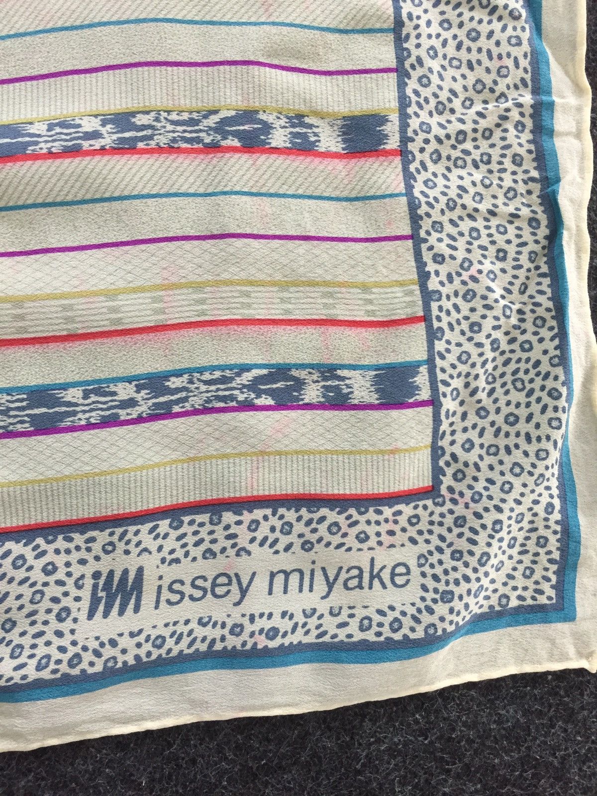 Issey Miyake OG 80s Issey Miyake Multicolor Silk Handkerchief Size ONE SIZE - 3 Thumbnail