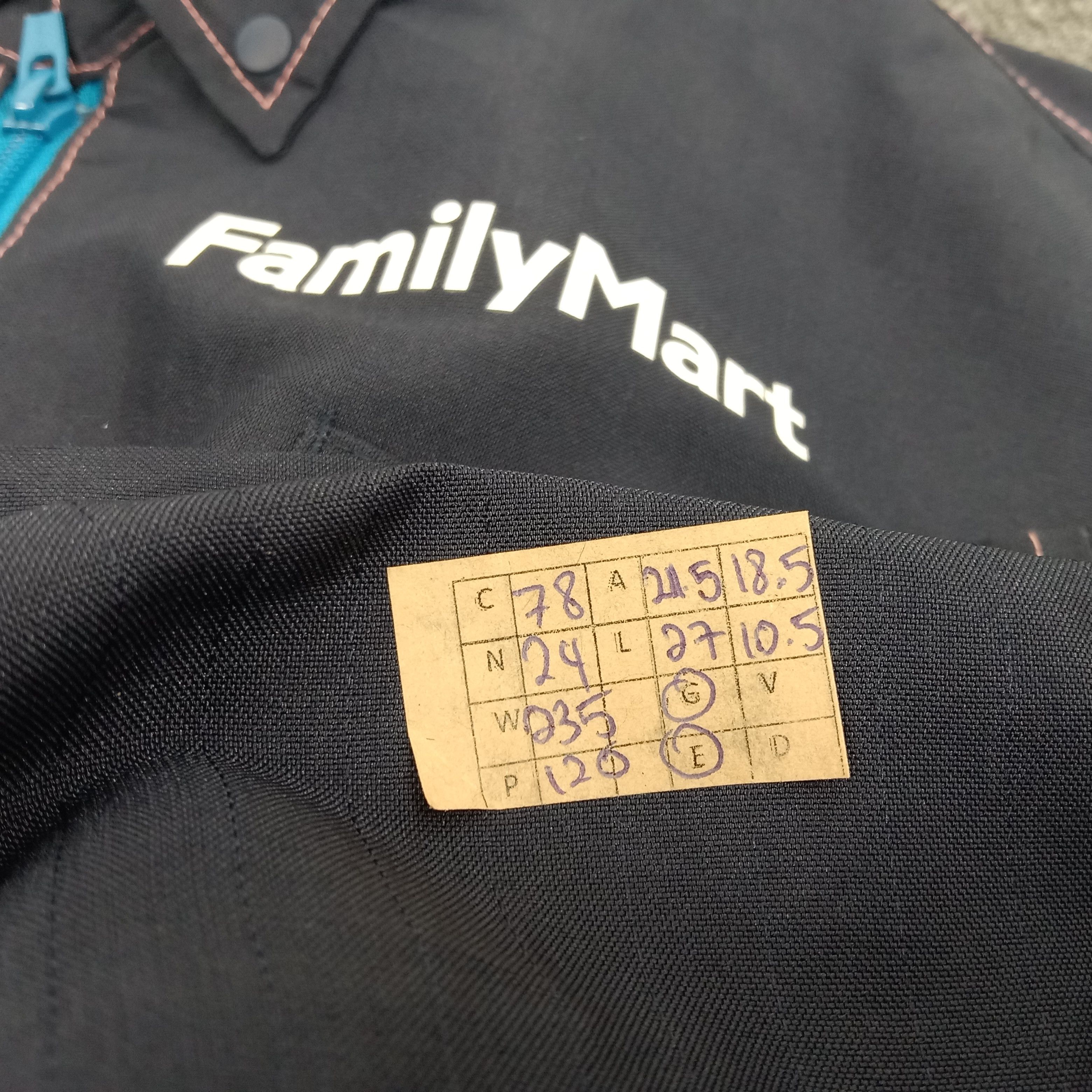 Vintage Family Mart Japanese Brand Zipper Jacket Size US M / EU 48-50 / 2 - 8 Thumbnail