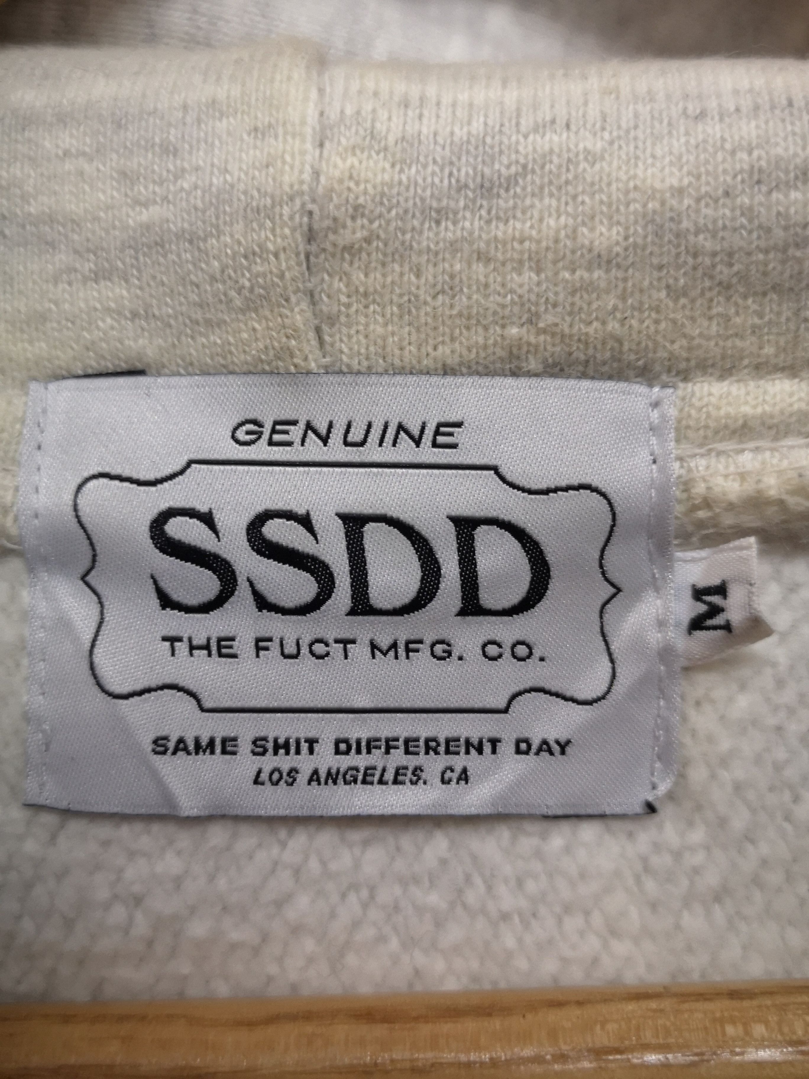 FUCT FUCT MFG X SSDD TEXAS USA SKATEBOARDS HOODIES SWEATSHIRTS Size US M / EU 48-50 / 2 - 5 Thumbnail