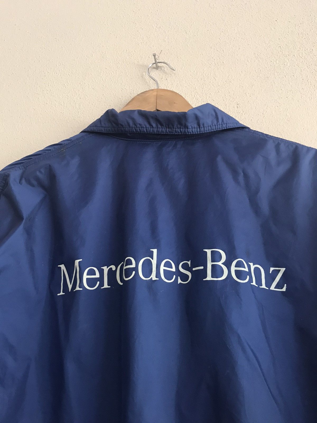 Gear for Sports Mercedes Benz light jacket nice design Size US L / EU 52-54 / 3 - 6 Thumbnail