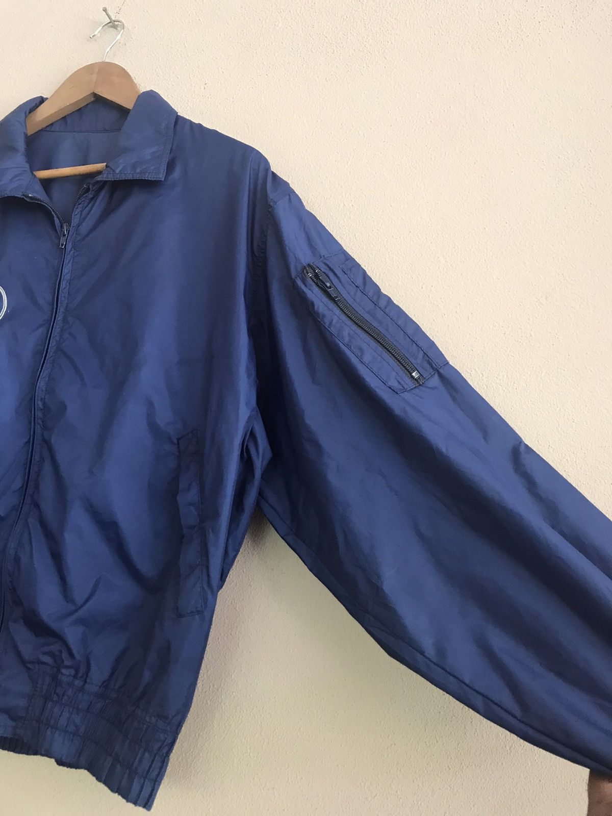Gear for Sports Mercedes Benz light jacket nice design Size US L / EU 52-54 / 3 - 4 Thumbnail