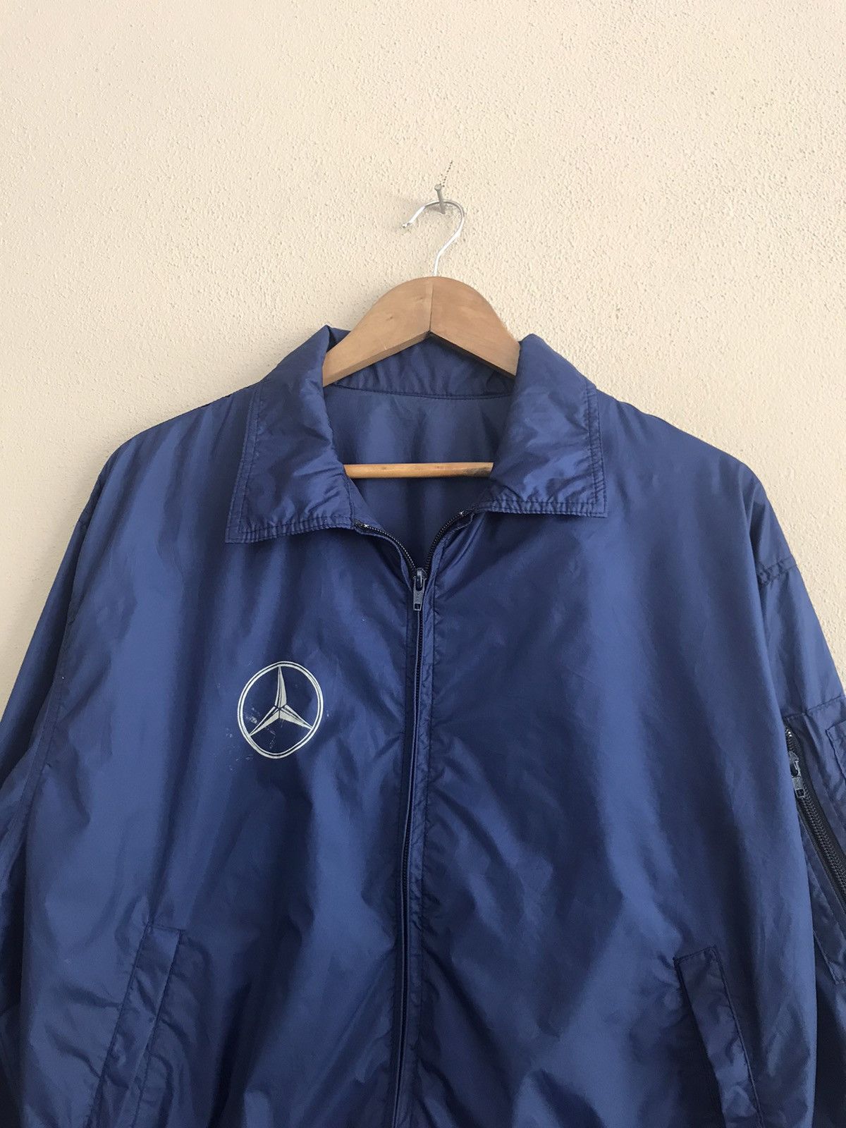Gear for Sports Mercedes Benz light jacket nice design Size US L / EU 52-54 / 3 - 3 Thumbnail