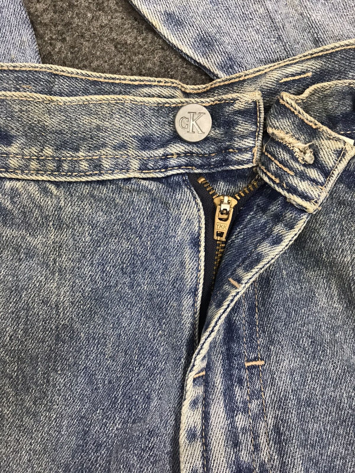 Calvin Klein Vintage Calvin Klein Distressed Denim Jeans Made In USA Size US 35 - 9 Thumbnail