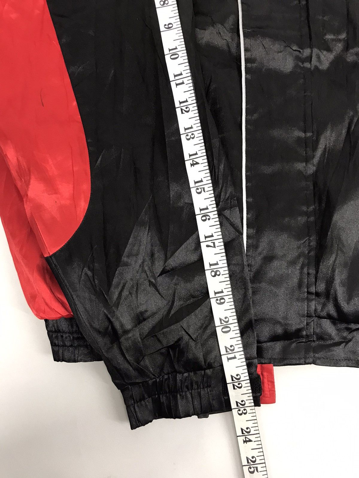 Japanese Brand Vintage Blizzak VRX Bridgestone Sweatshirt Nylon Jacket Size US L / EU 52-54 / 3 - 9 Thumbnail