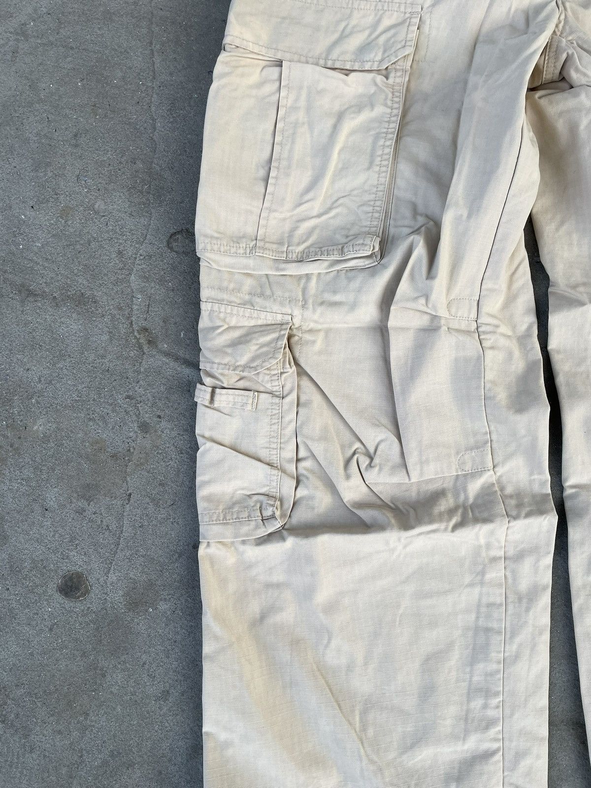 Japanese Brand Vintage Japanese Brand cargo pants multi pocket buggy fit Size US 34 / EU 50 - 3 Thumbnail
