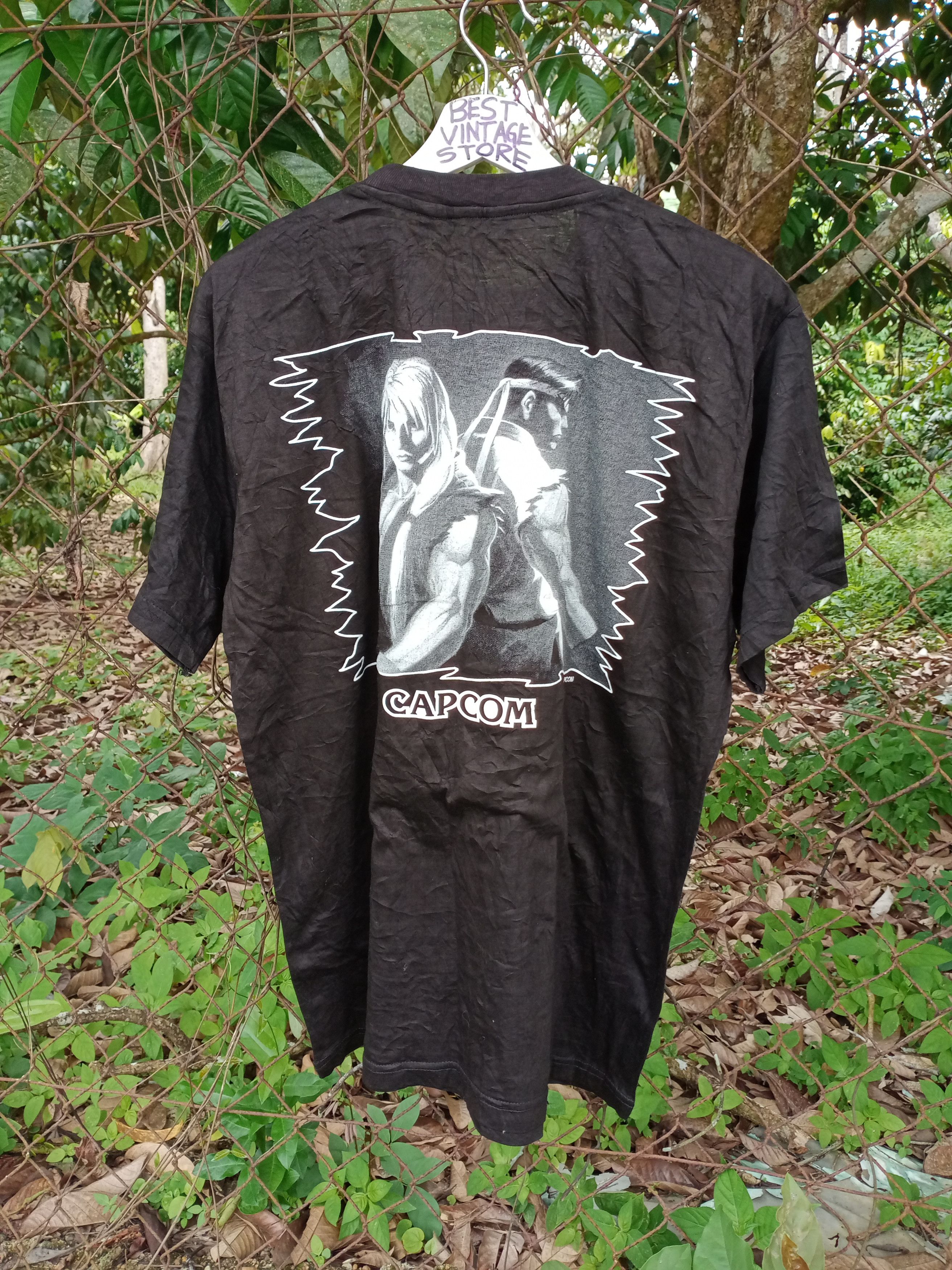 Anime Rare Vintage 90s Capcom Street Fighter 2 Tshirt Size US L / EU 52-54 / 3 - 1 Thumbnail