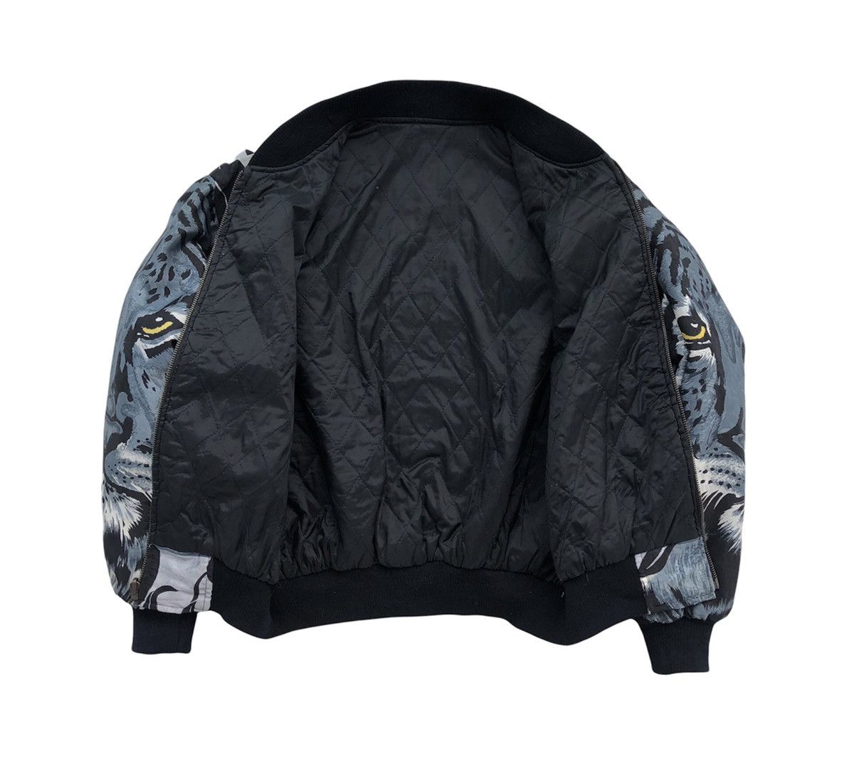 Vintage Vintage 90s Full Print Tiger Motif Bomber Jacket Size US L / EU 52-54 / 3 - 12 Thumbnail