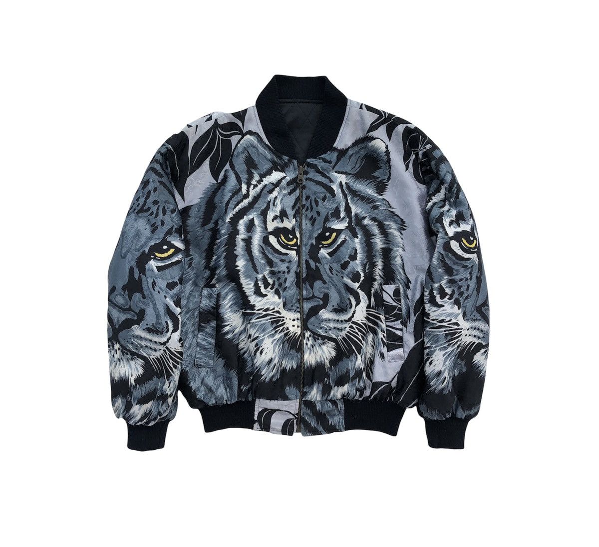 Vintage Vintage 90s Full Print Tiger Motif Bomber Jacket Size US L / EU 52-54 / 3 - 2 Thumbnail