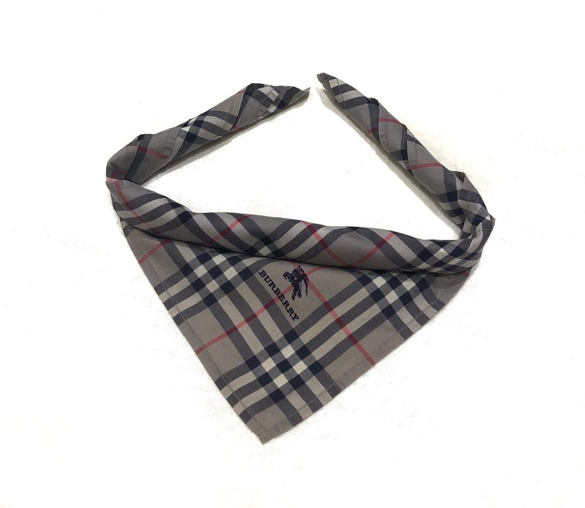 image of Burberry Novacheck Grey Handkerchief in Novacheck/Grey, Men's