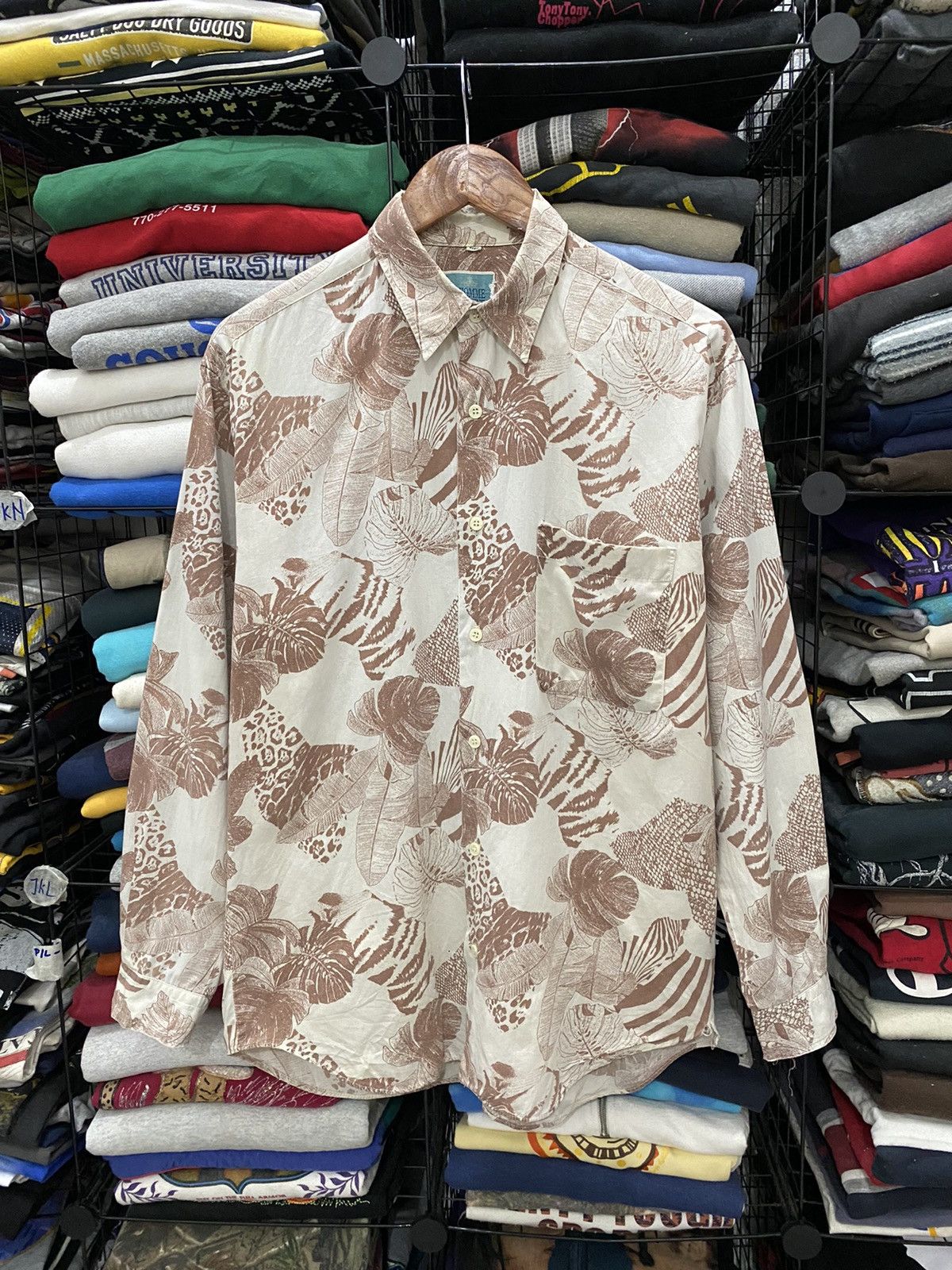 Vintage 🔥Vintage Dhomme Raffine Hawaiian shirt nice design Size US L / EU 52-54 / 3 - 1 Thumbnail