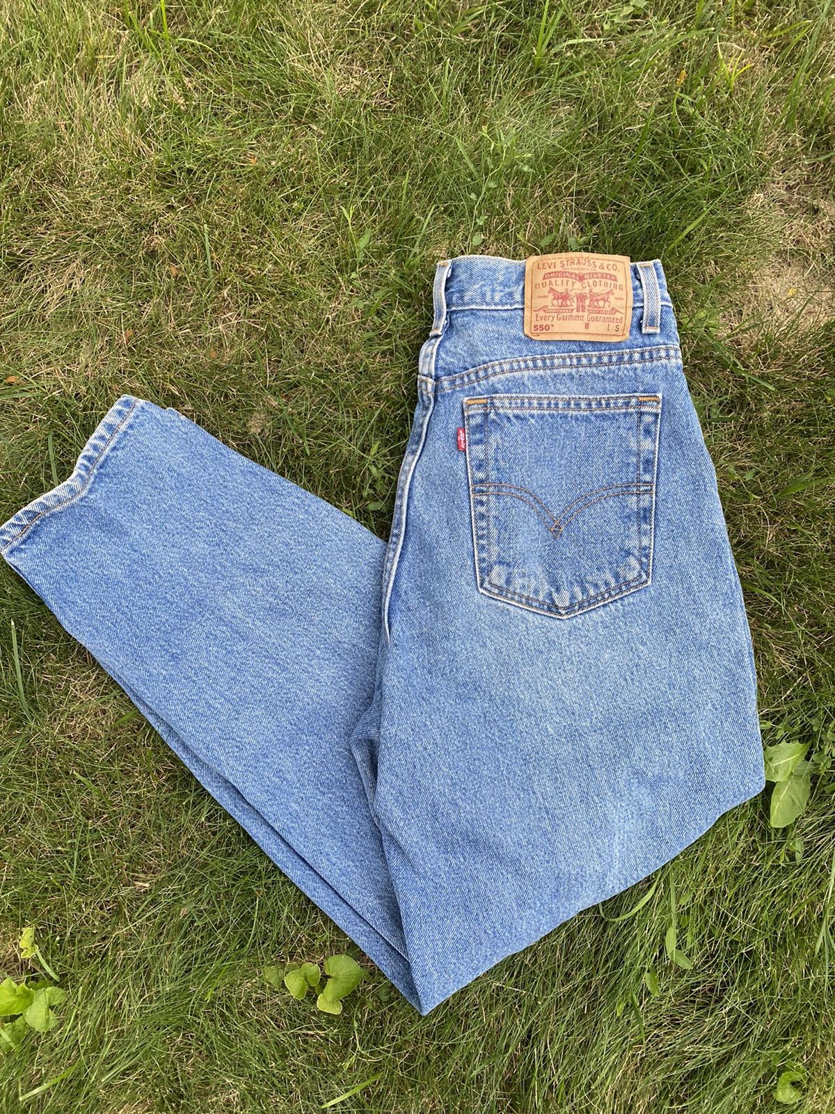 Levi's × Vintage Vintage Levis 550 Light Washed Size US 31 - 1 Thumbnail