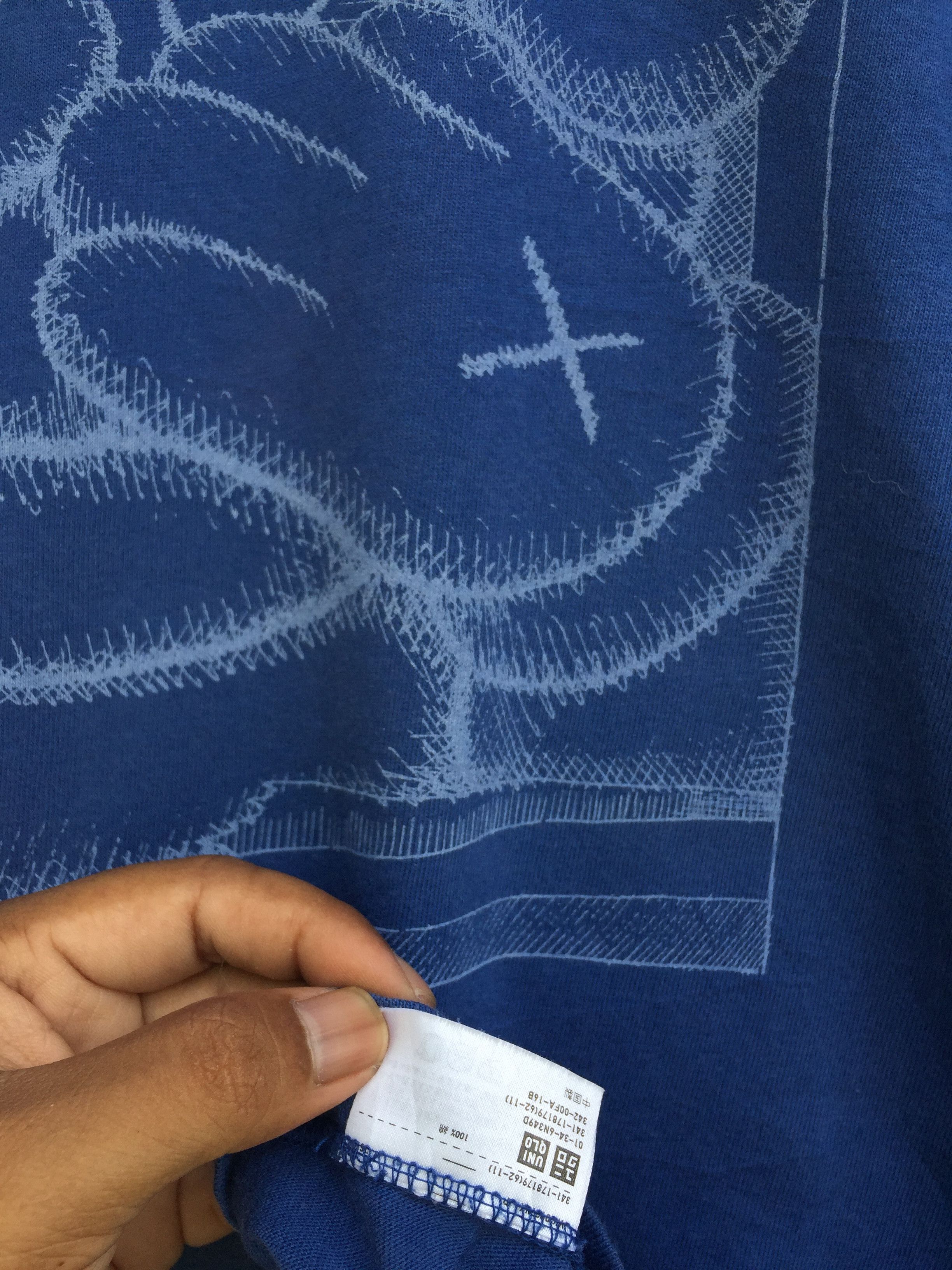 Japanese Brand Rare!! UNIQLO X KAWS T-shirt X large size Size US XL / EU 56 / 4 - 11 Thumbnail