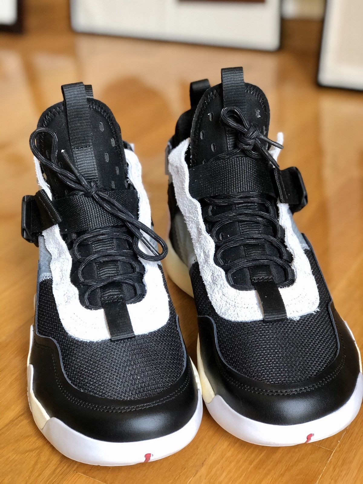Jordan Brand Air Jordan Zoom Defy SP similar to Travis Scott OVO Pigalle Size US 10.5 / EU 43-44 - 4 Thumbnail