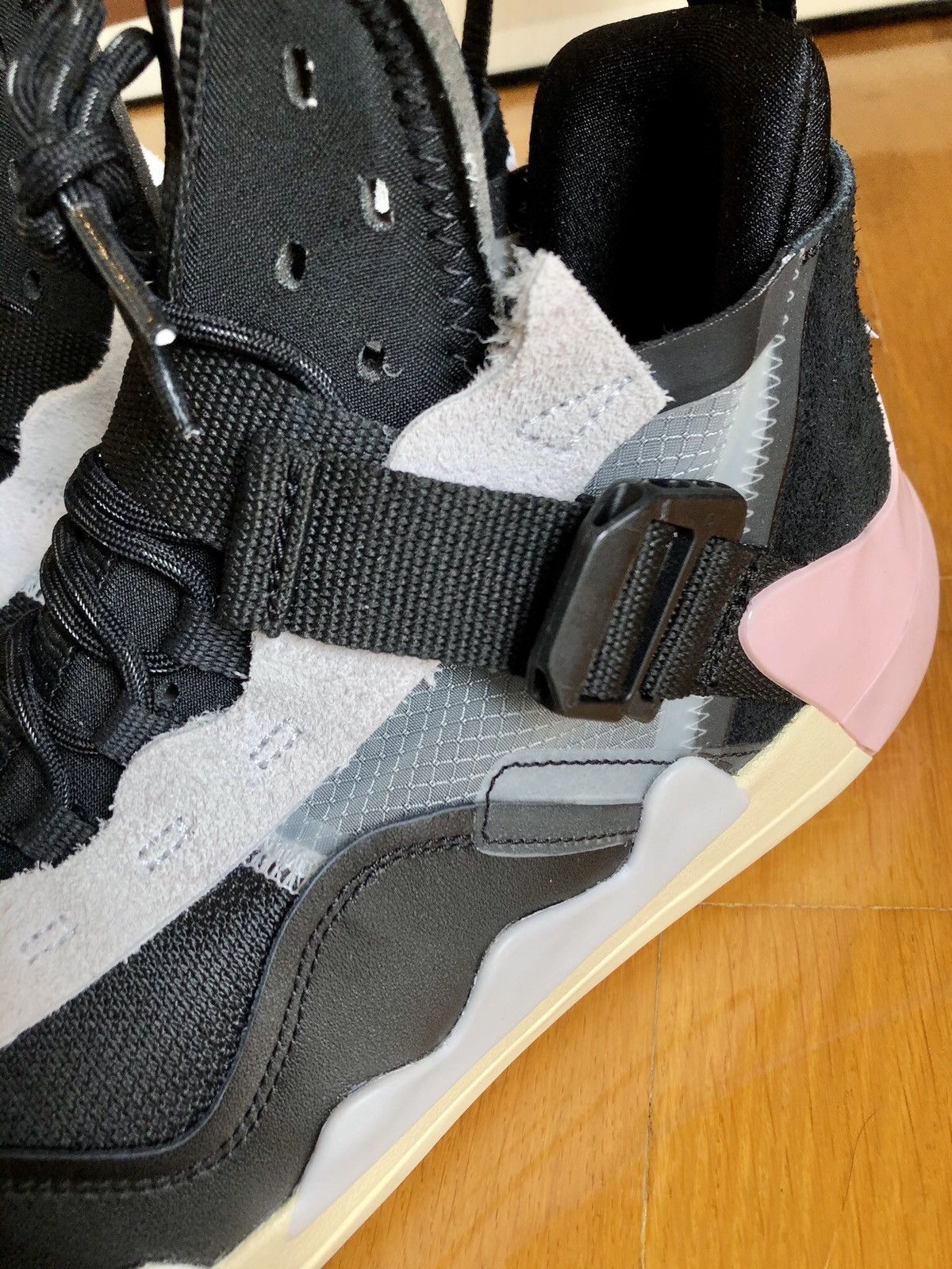 Jordan Brand Air Jordan Zoom Defy SP similar to Travis Scott OVO Pigalle Size US 10.5 / EU 43-44 - 3 Thumbnail