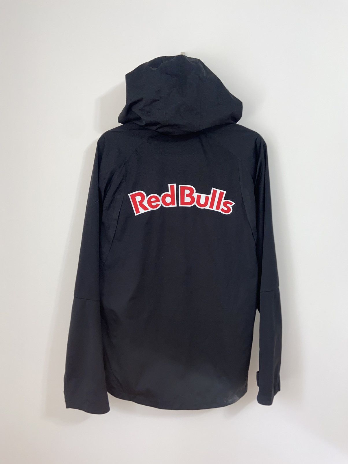 Red Bull Nike Red Bull Jacket Big Logo Red Bulls Size US L / EU 52-54 / 3 - 15 Thumbnail