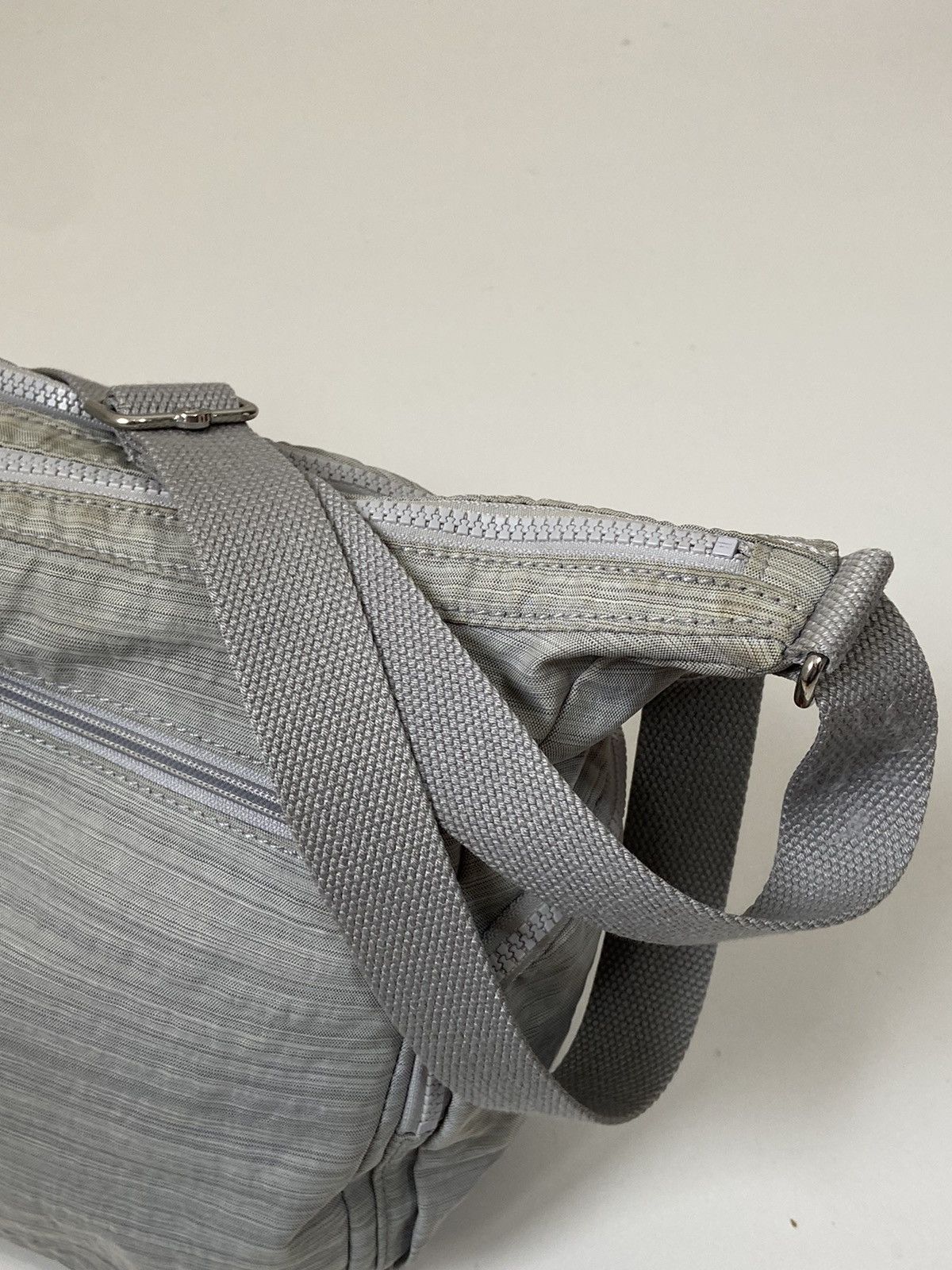 Vintage Kipling Vintage Y2K Bag Messenger Size ONE SIZE - 13 Thumbnail